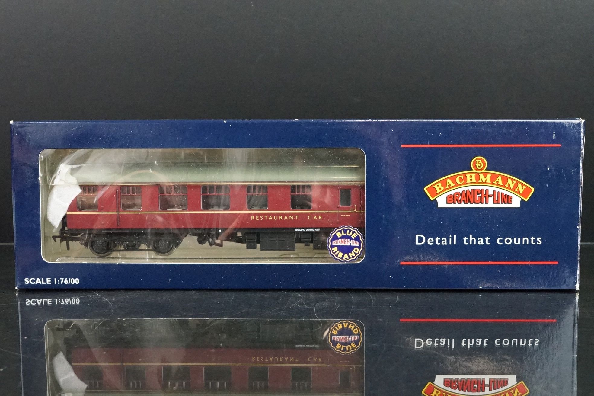 Seven boxed Bachmann Blue Riband OO gauge items of rolling stock to include 4 x 39000W Mk BR WR - Bild 5 aus 9