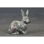 Bronze sculpture figure of a hare, approx. 4cm tall