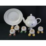 Lustre Carltonware ' Walking ' ware comprising Teapot, Plate and 5 Egg Cups