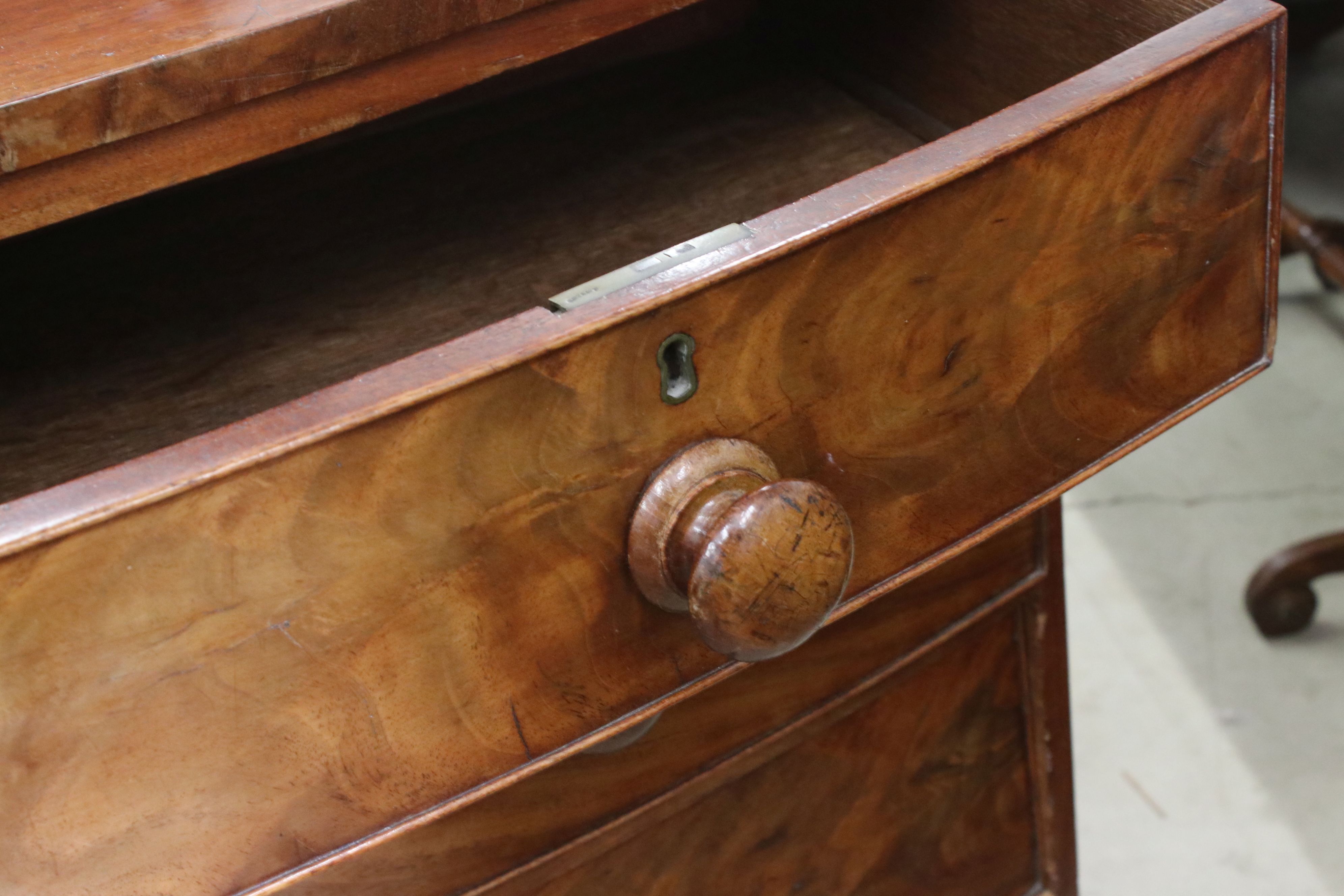 19th century Mahogany Bow Front Chest of Two Short over Three Long Drawers, raised on swept - Image 5 of 7