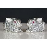 Pair of condiments in the form of rabbits with ruby eyes, stamped 800
