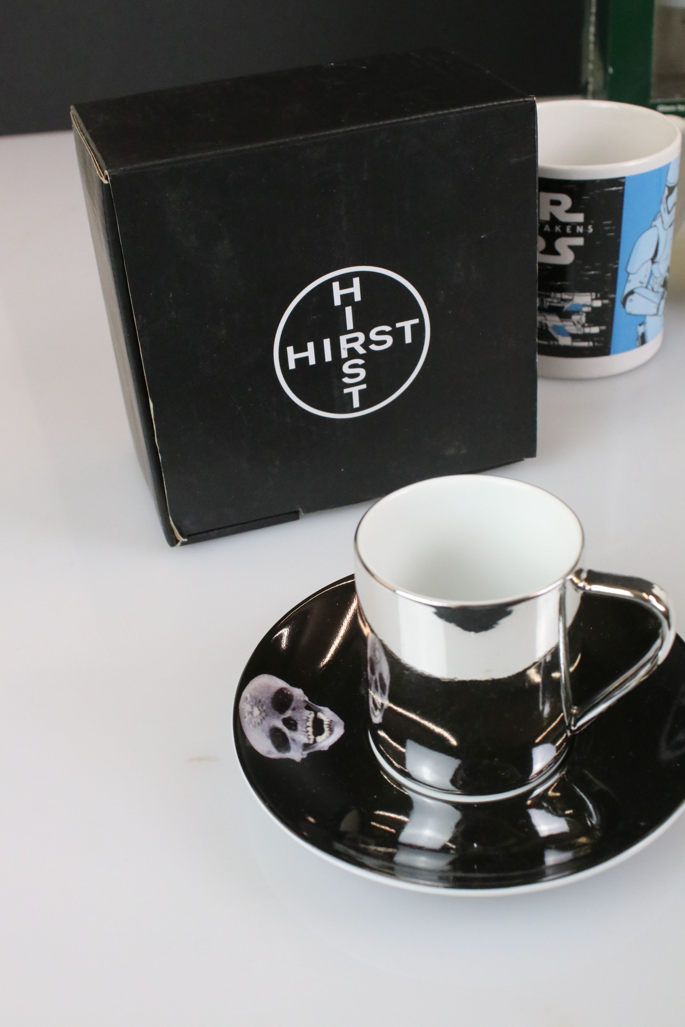 Boxed Damien Hirst Anamorphic Cup and Saucer together with 4 Damien Hirst ltd edn Beck's drinking - Bild 2 aus 10