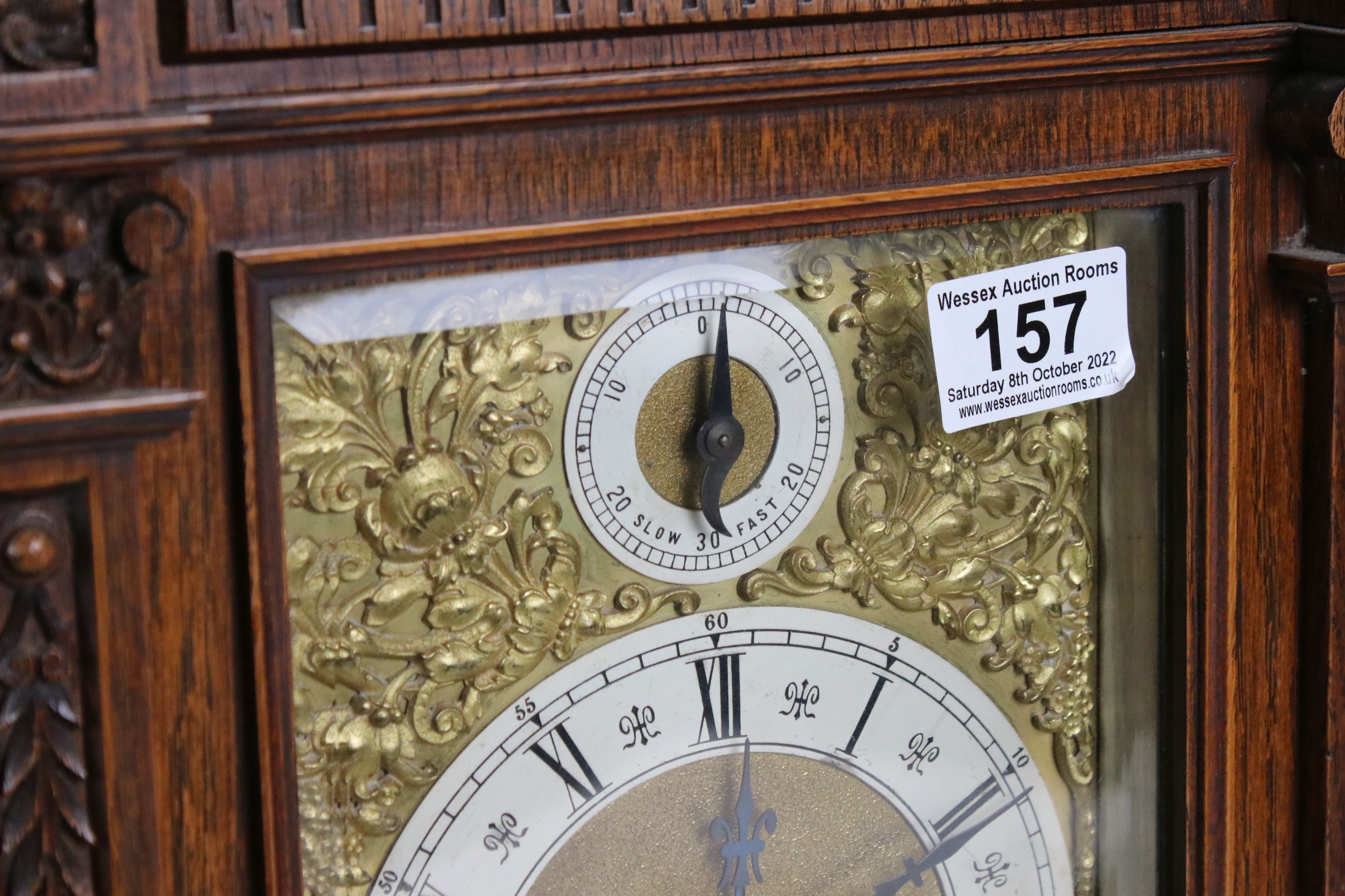 Late 19th / Early 20th Century Lenzkirch carved oak bracket clock, the brass dial with silvered - Bild 3 aus 9