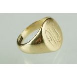 A fully hallmarked 9ct gold signet ring.
