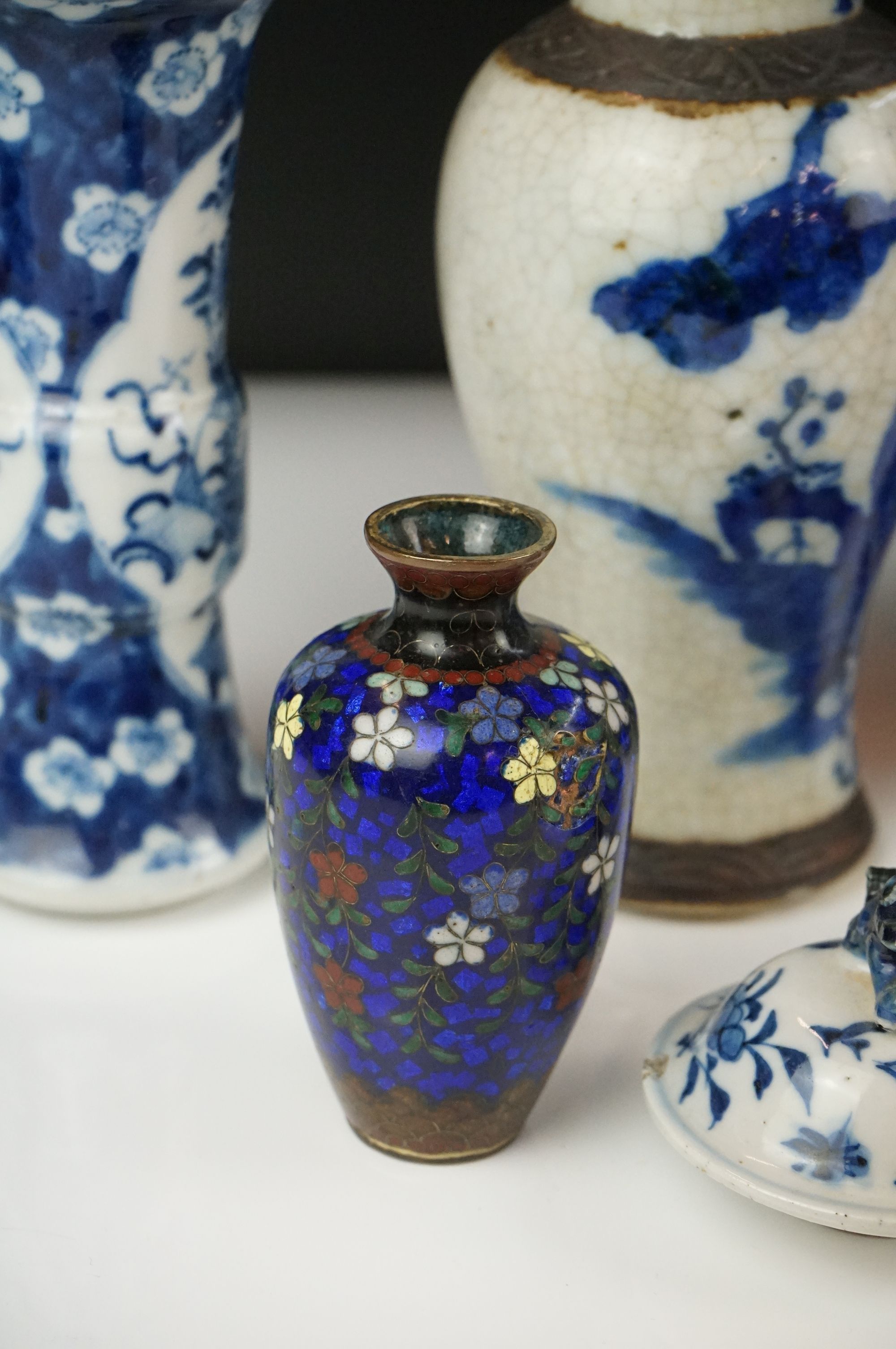 Collection of Chinese Ceramics including Gu Shaped Blue and White Vases with four Kangxi marks to - Image 5 of 9