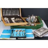 Mixed Lot of Silver Plate including Canteen of Spear and Jackson cutlery in a Oneida Cutlery,