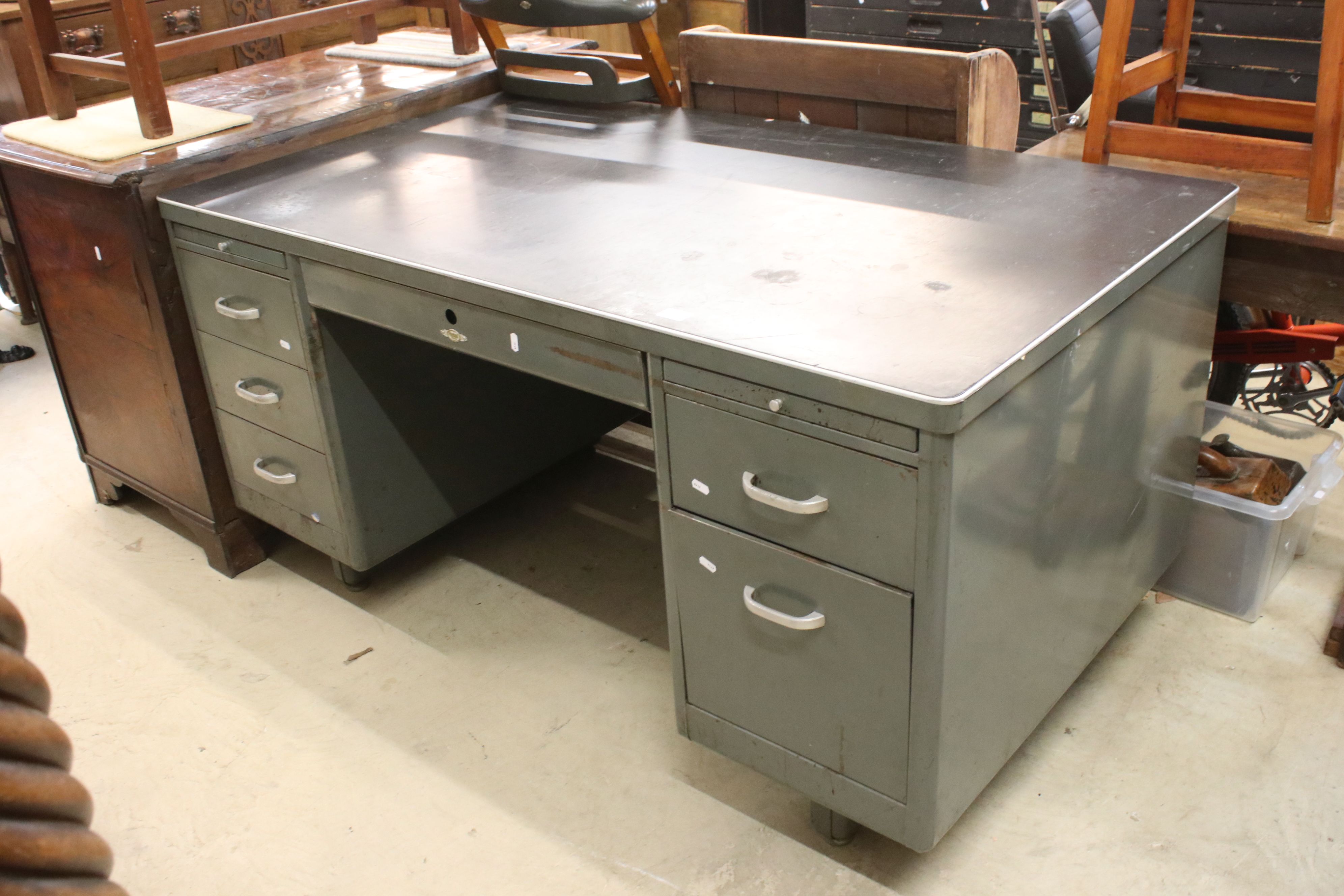 Mid 20th century Retro Industrial Metal Desk by Art Metal Company (London) comprising two slide