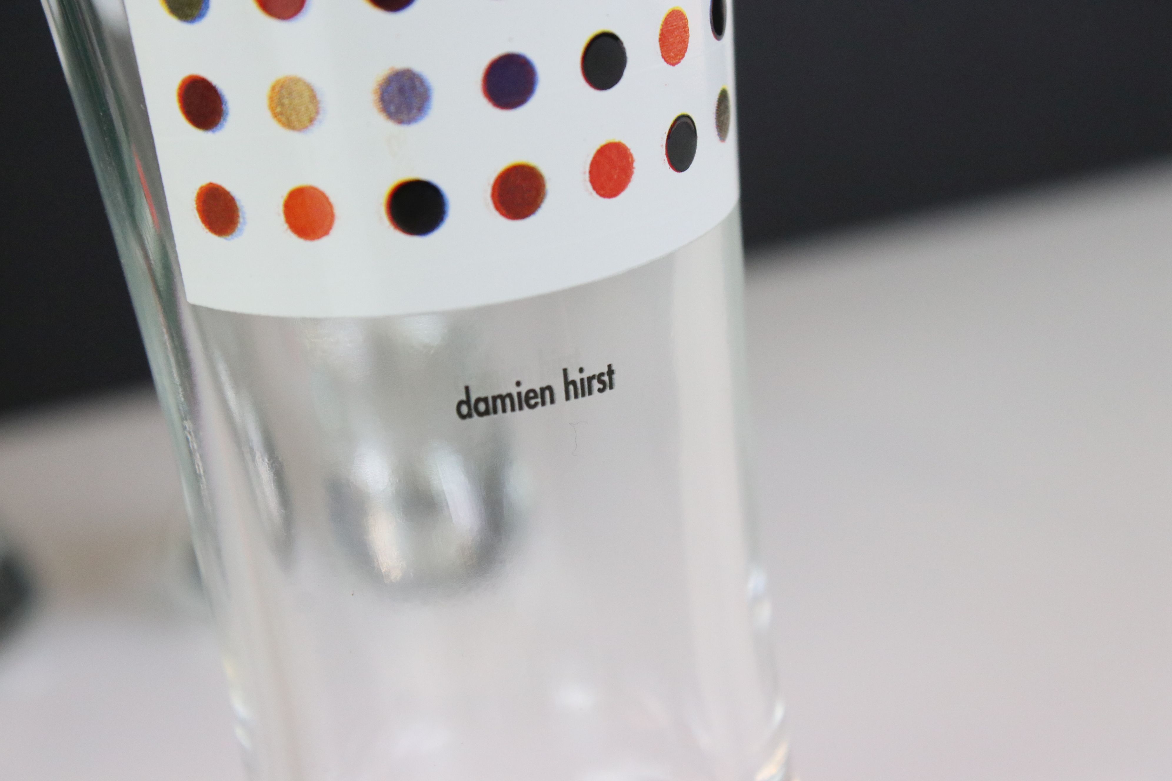 Boxed Damien Hirst Anamorphic Cup and Saucer together with 4 Damien Hirst ltd edn Beck's drinking - Bild 9 aus 10