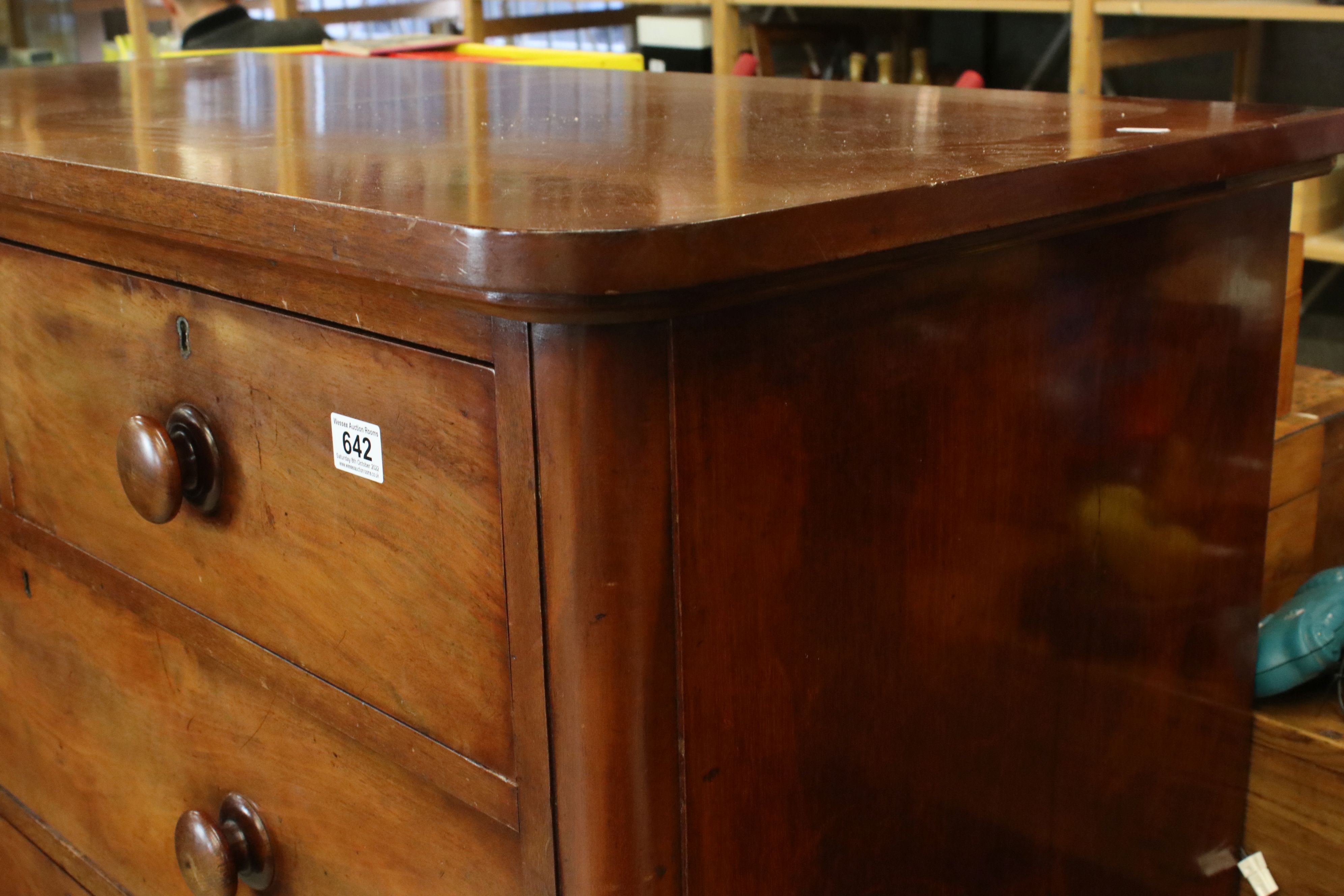 Victorian Mahogany Chest of Two Short over Three Long Drawers, raised on a plinth base, 120cm long x - Bild 8 aus 9