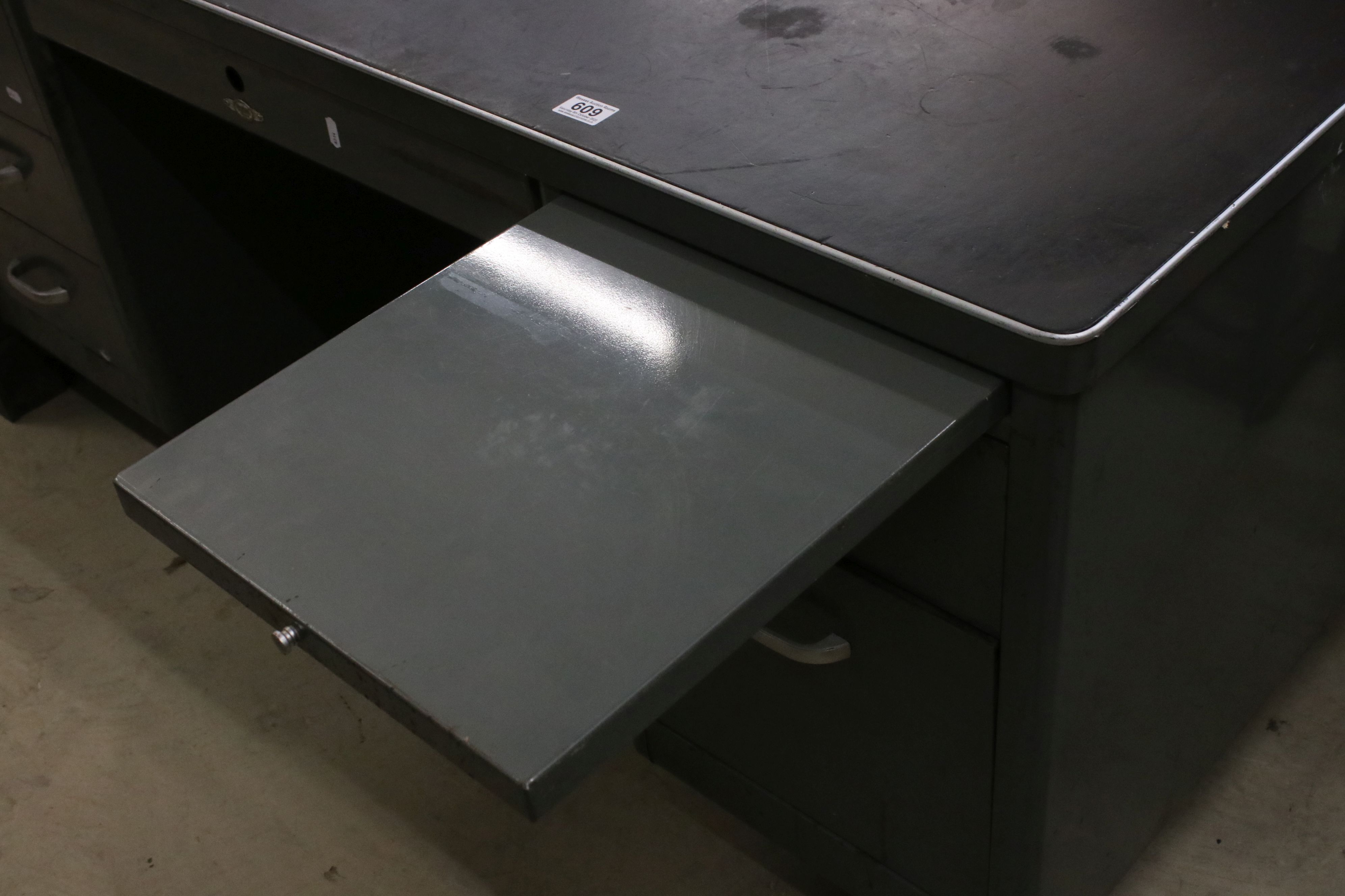 Mid 20th century Retro Industrial Metal Desk by Art Metal Company (London) comprising two slide - Image 6 of 8