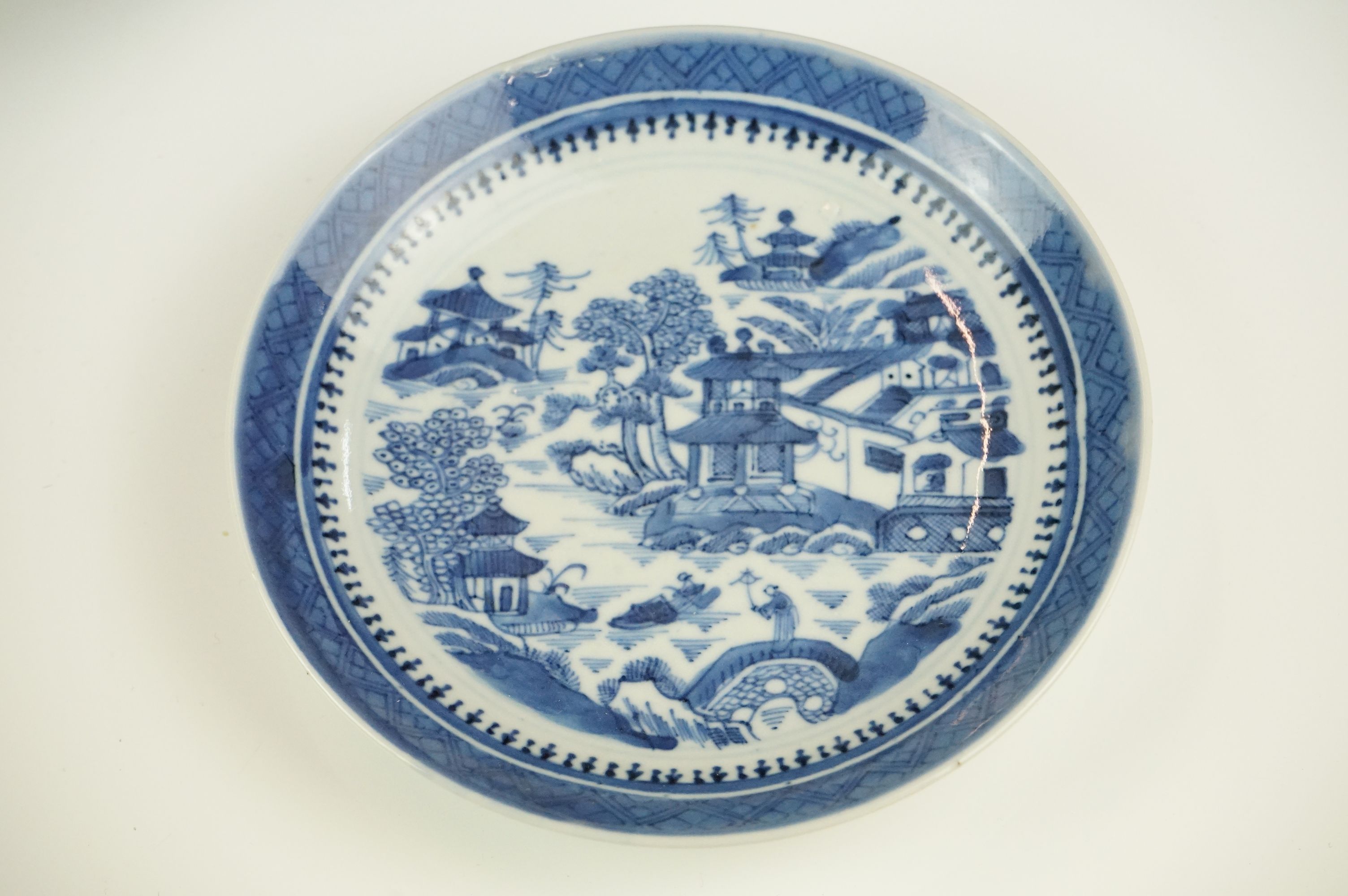 Chinese Blue and White Octagonal Plate, 29cm long together with Two Small Chinese Blue and White - Image 4 of 11