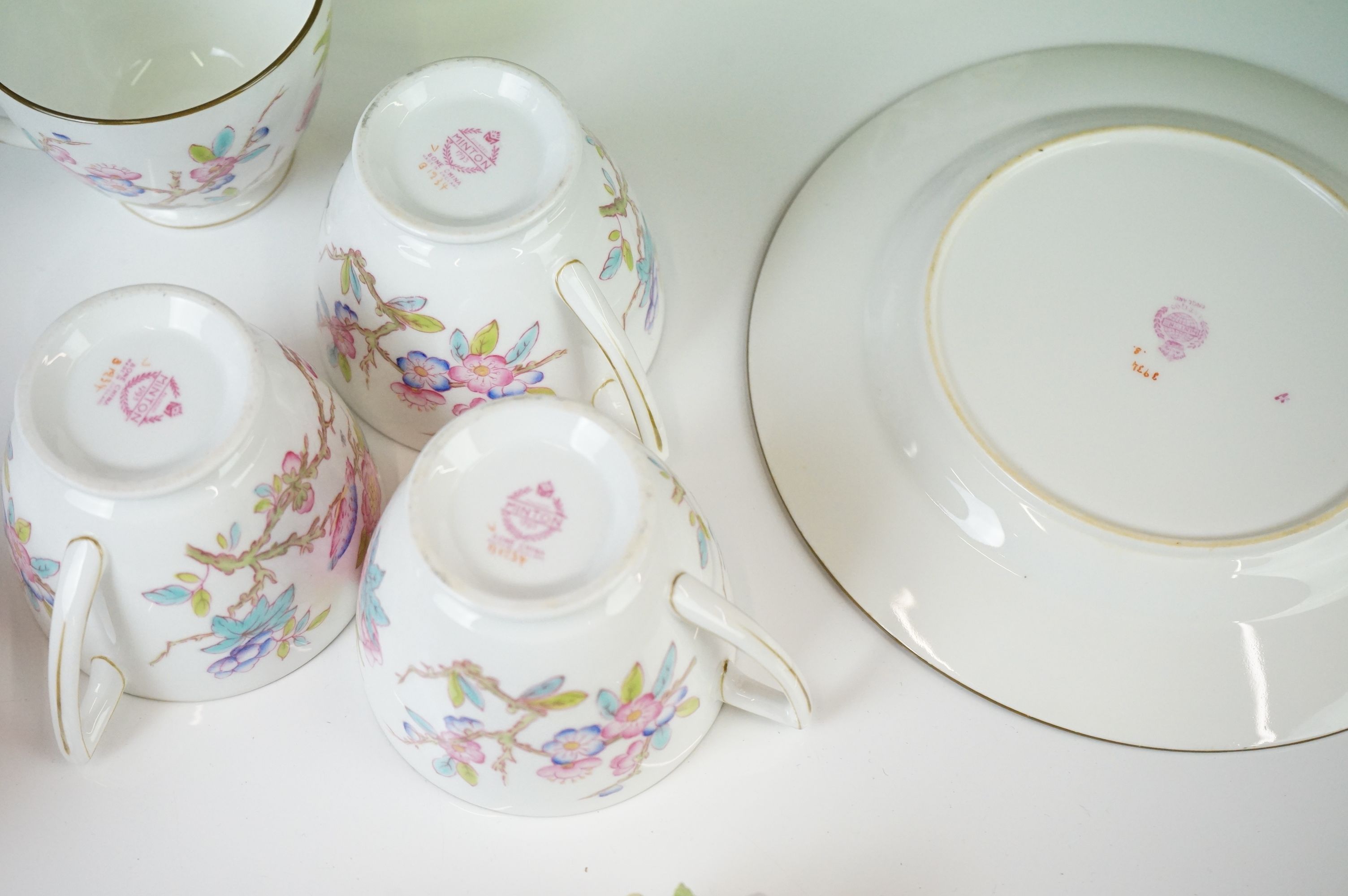 Mintons porcelain tea service decorated with songbirds amongst peonies, to include 6 teacups & - Image 8 of 8