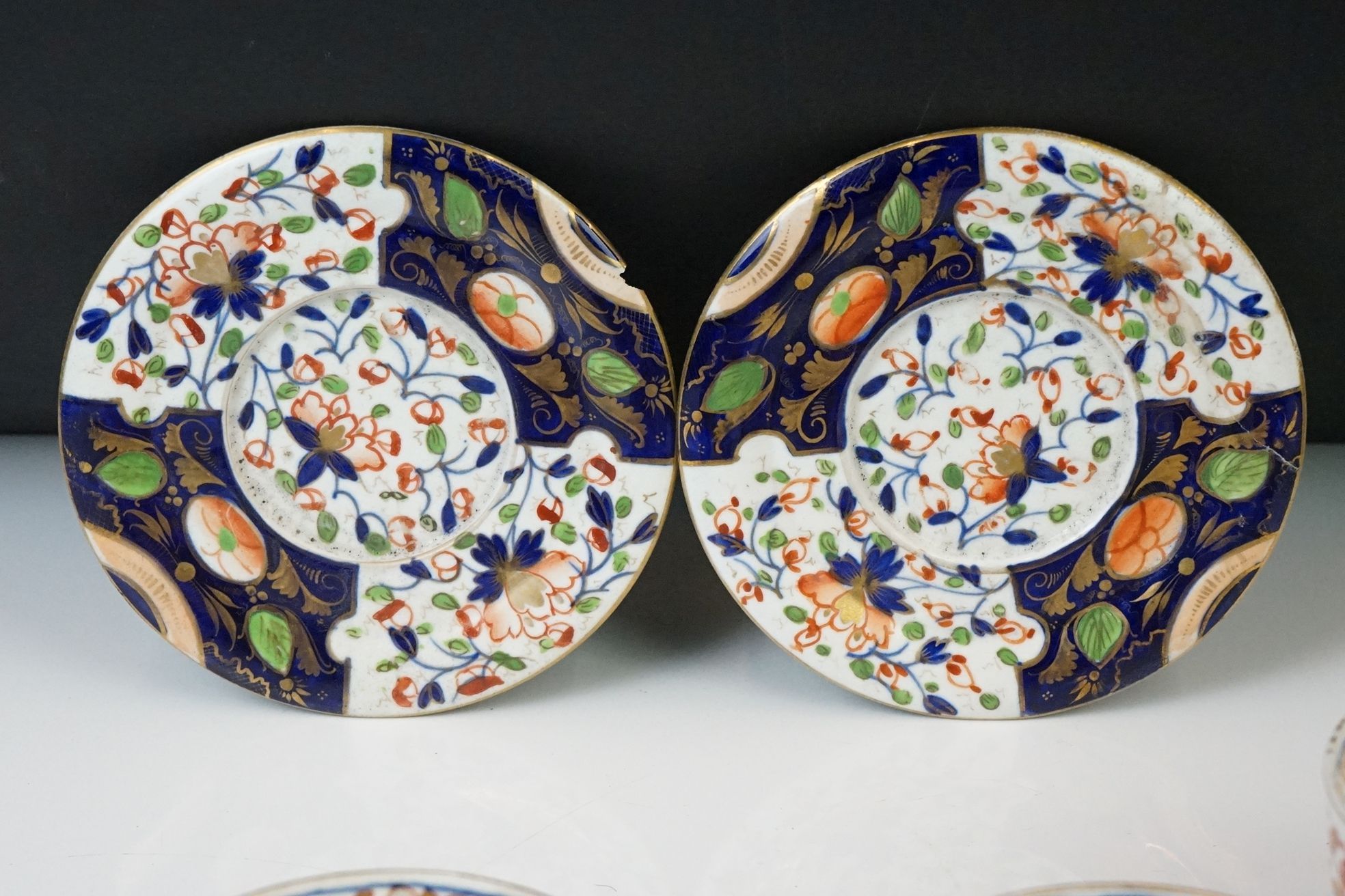 Group of Early 19th Century Crown Derby Imari pattern ceramics, to include two saucers, a pair of - Image 5 of 13