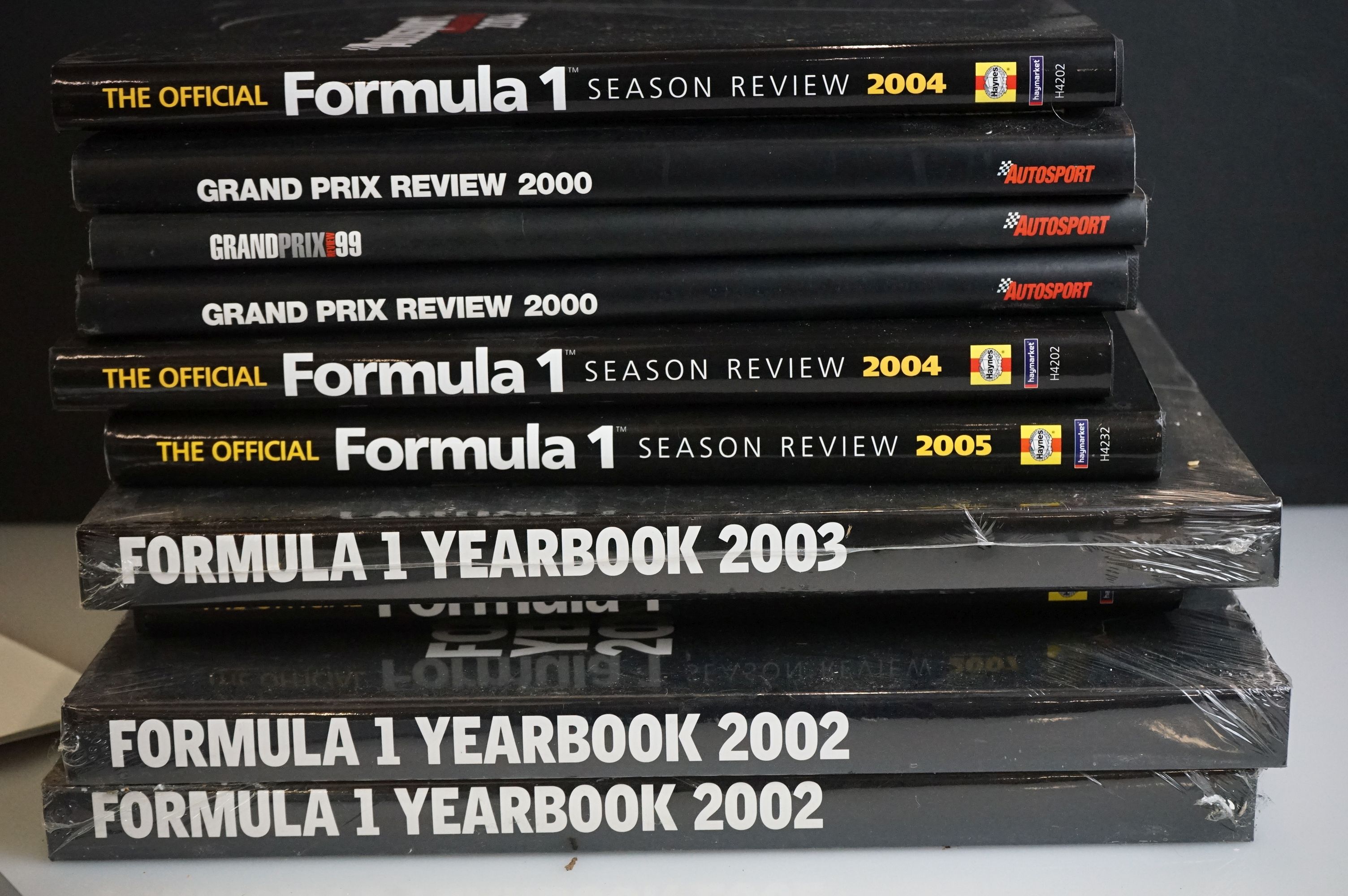 Mixed collectables to include Ten Formula One Autosport hardback books (including awards books, - Image 4 of 4