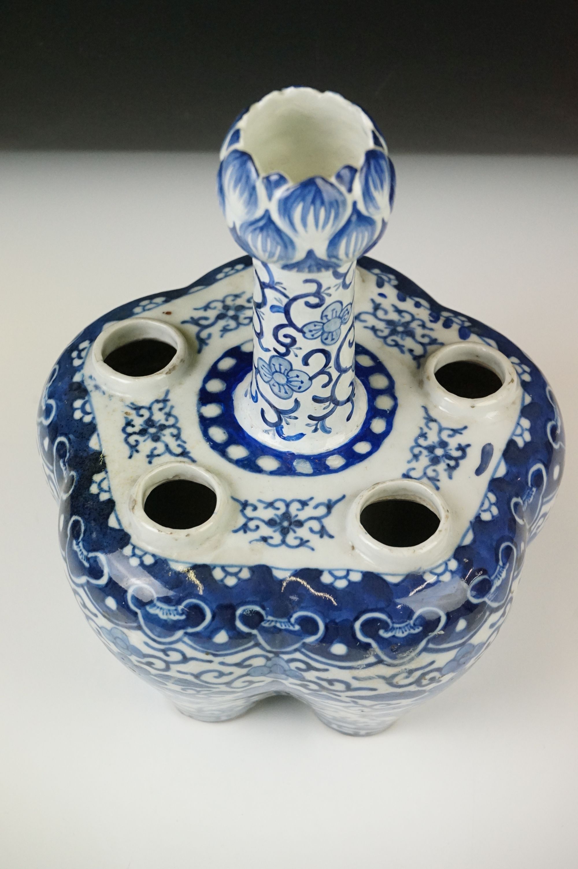 Chinese Porcelain Blue and White Tulip Vase, decorated with birds, flowers and patterned borders, - Image 4 of 6