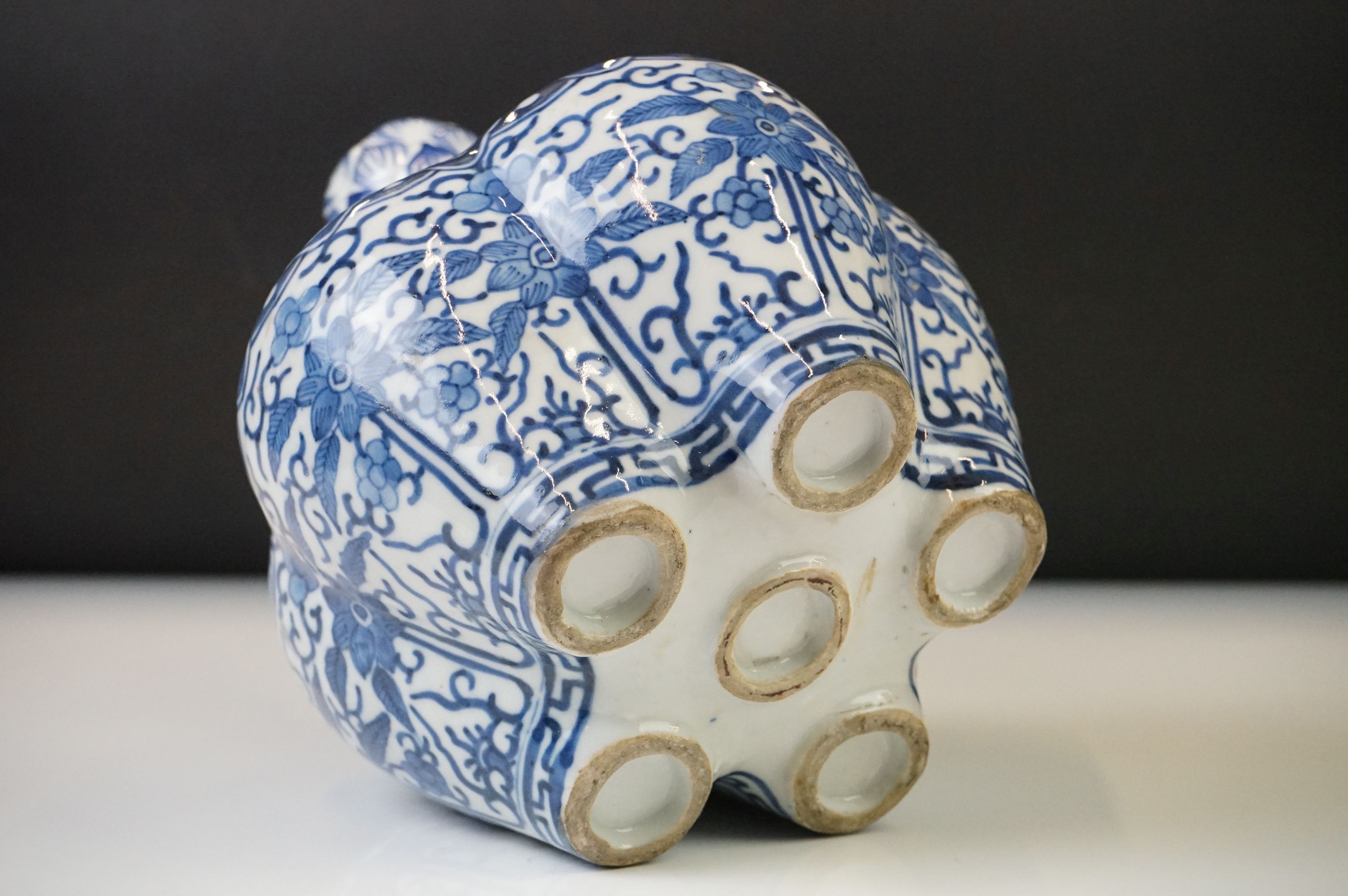 Chinese Porcelain Blue and White Tulip Vase, decorated with birds, flowers and patterned borders, - Image 5 of 6