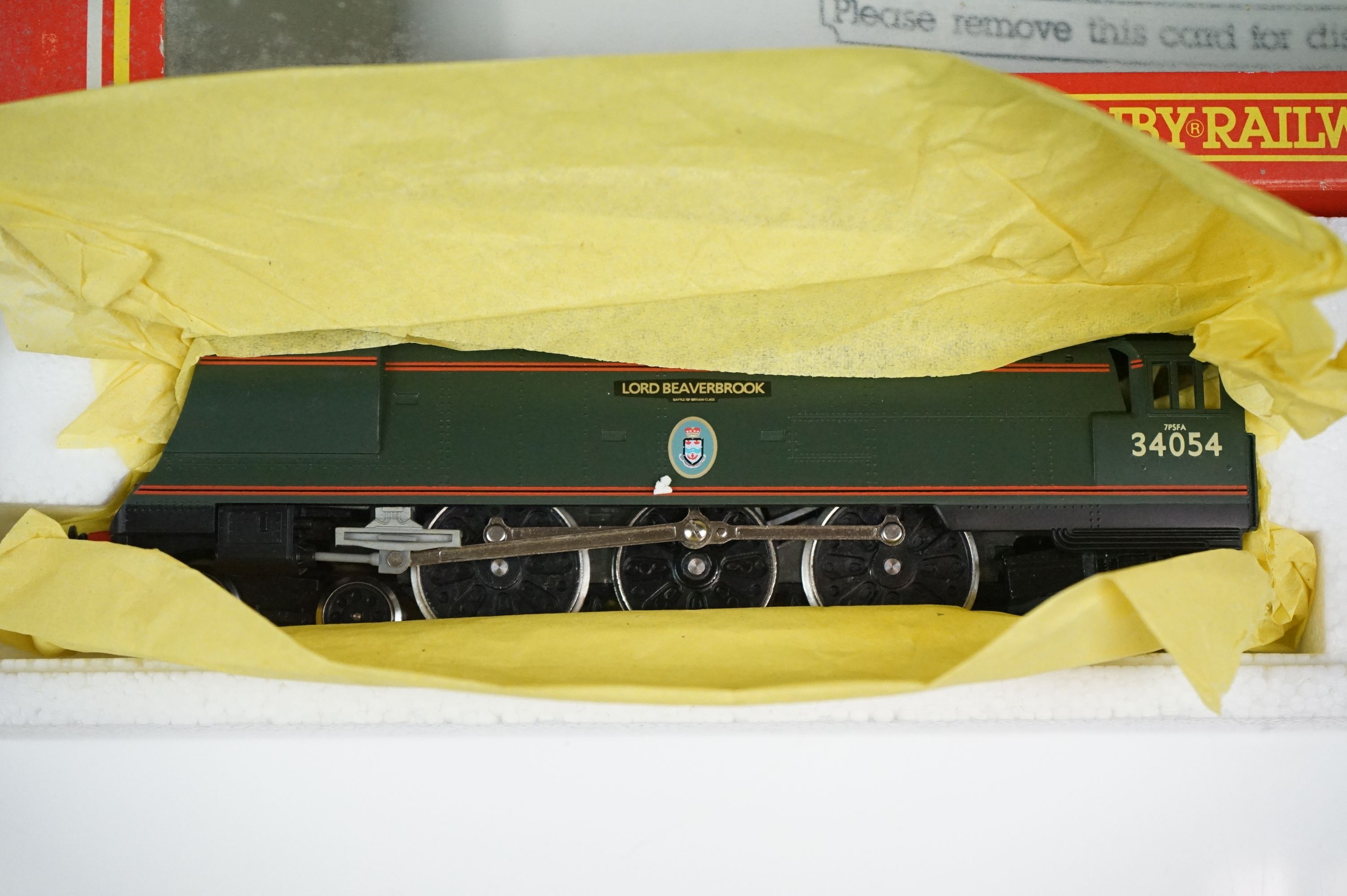 Three boxed Hornby OO gauge locomotives to include R310 BR 4-6-2 Loco Battle of Britain Class Lord - Image 5 of 6