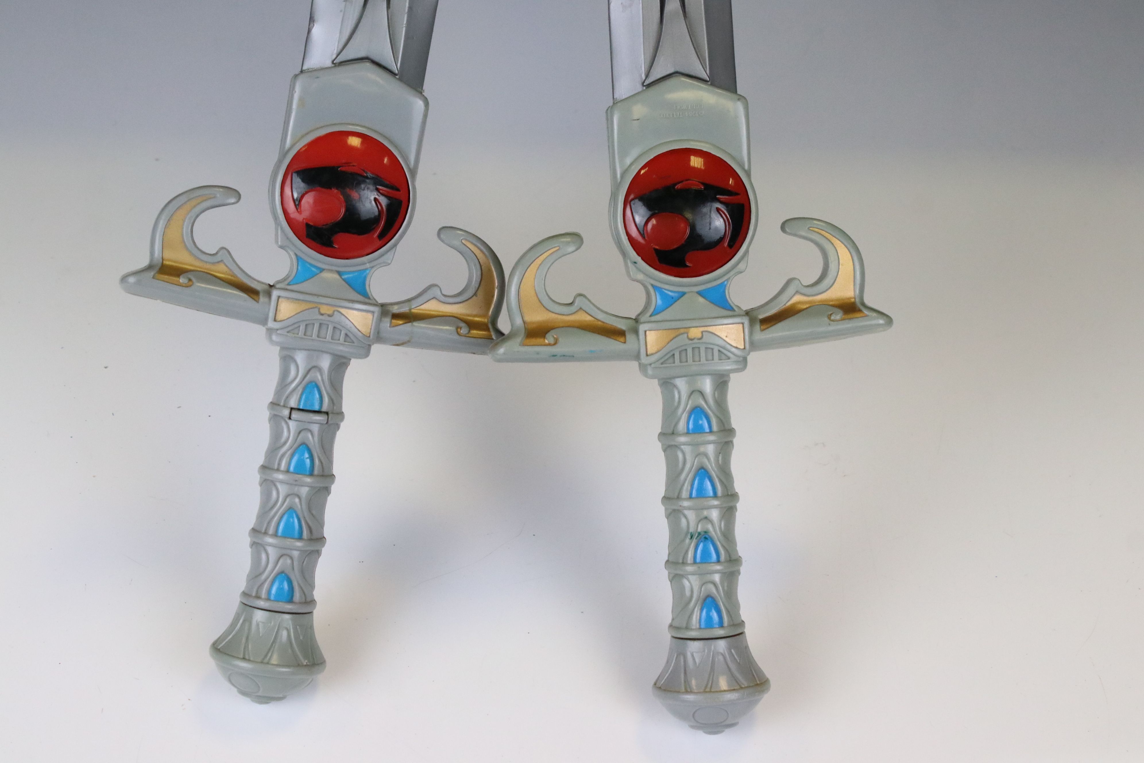Thundercats - Two LJN Lion-O Sword of Omens with light up Eye of Thundera, 1 x gd overall with - Image 2 of 12