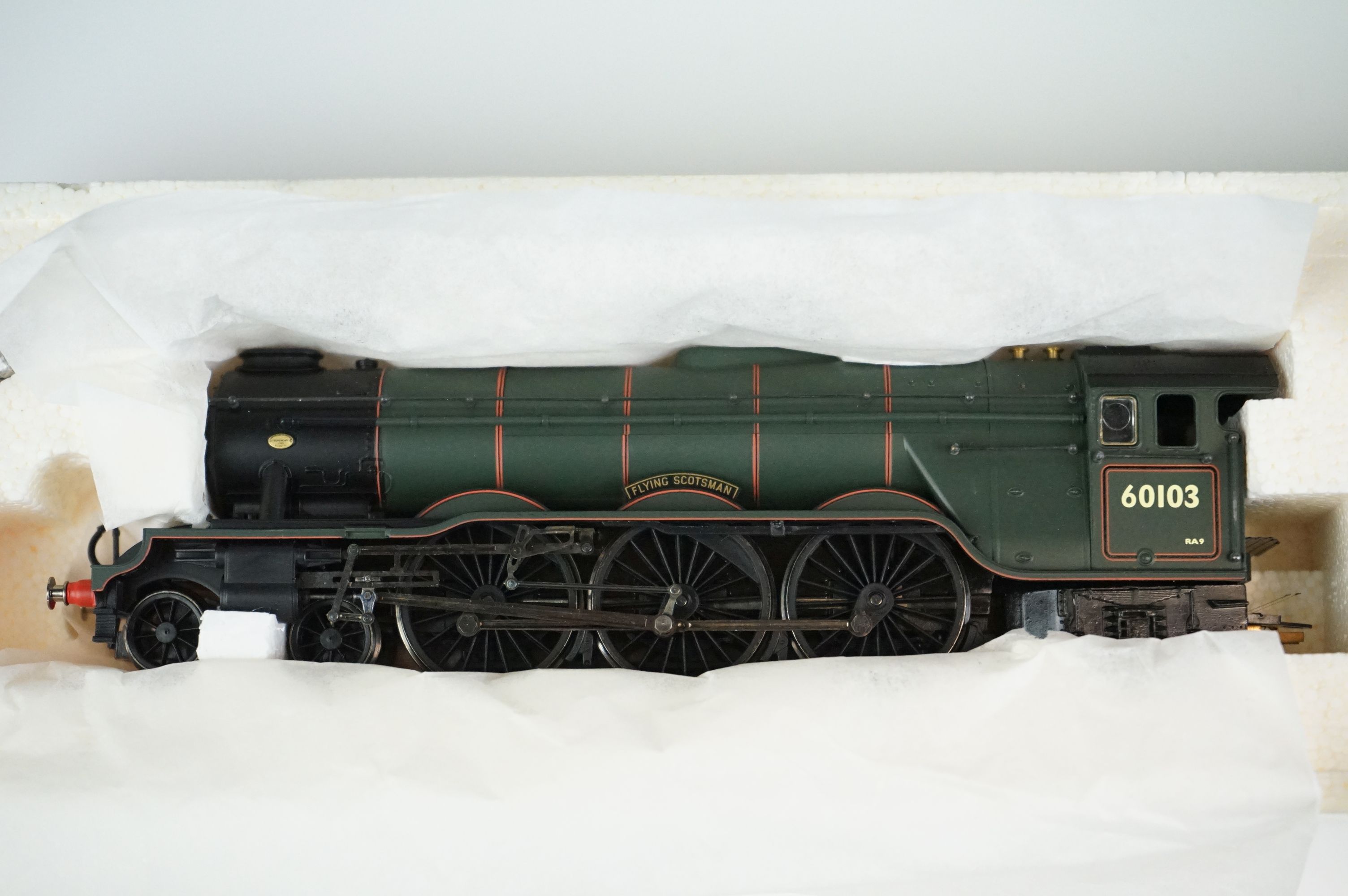 Boxed Hornby OO gauge R2054 BR 4-6-2 Class A3 Flying Scotsman Super Detail Locomotive - Image 3 of 6