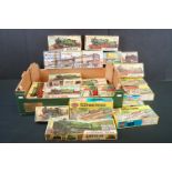 24 Boxed OO gauge model railway plastic kits to include 23 x Airfix examples featuring City of Truro