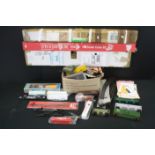 Quantity of HO gauge model railway to include 9 x items of rolling stock, various track,