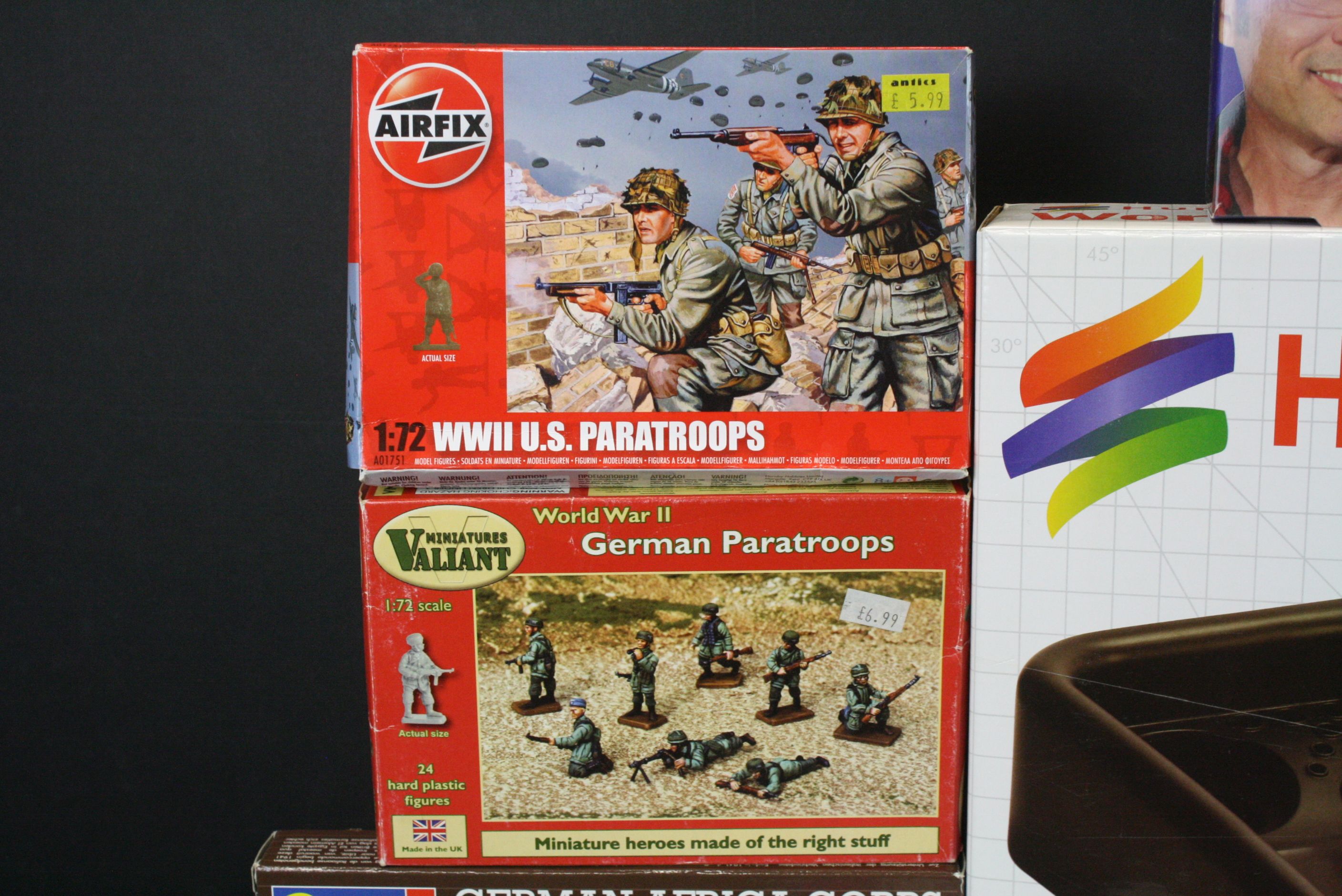Eight boxed plastic model figure kits to include 5 x Revell 1/72 sets (02521 German Paratroopers, - Image 4 of 16
