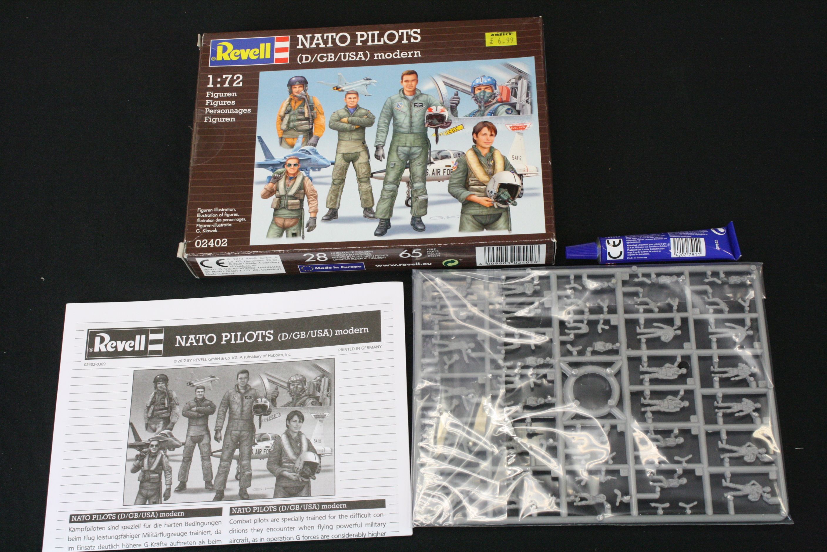 Eight boxed plastic model figure kits to include 5 x Revell 1/72 sets (02521 German Paratroopers, - Image 14 of 16