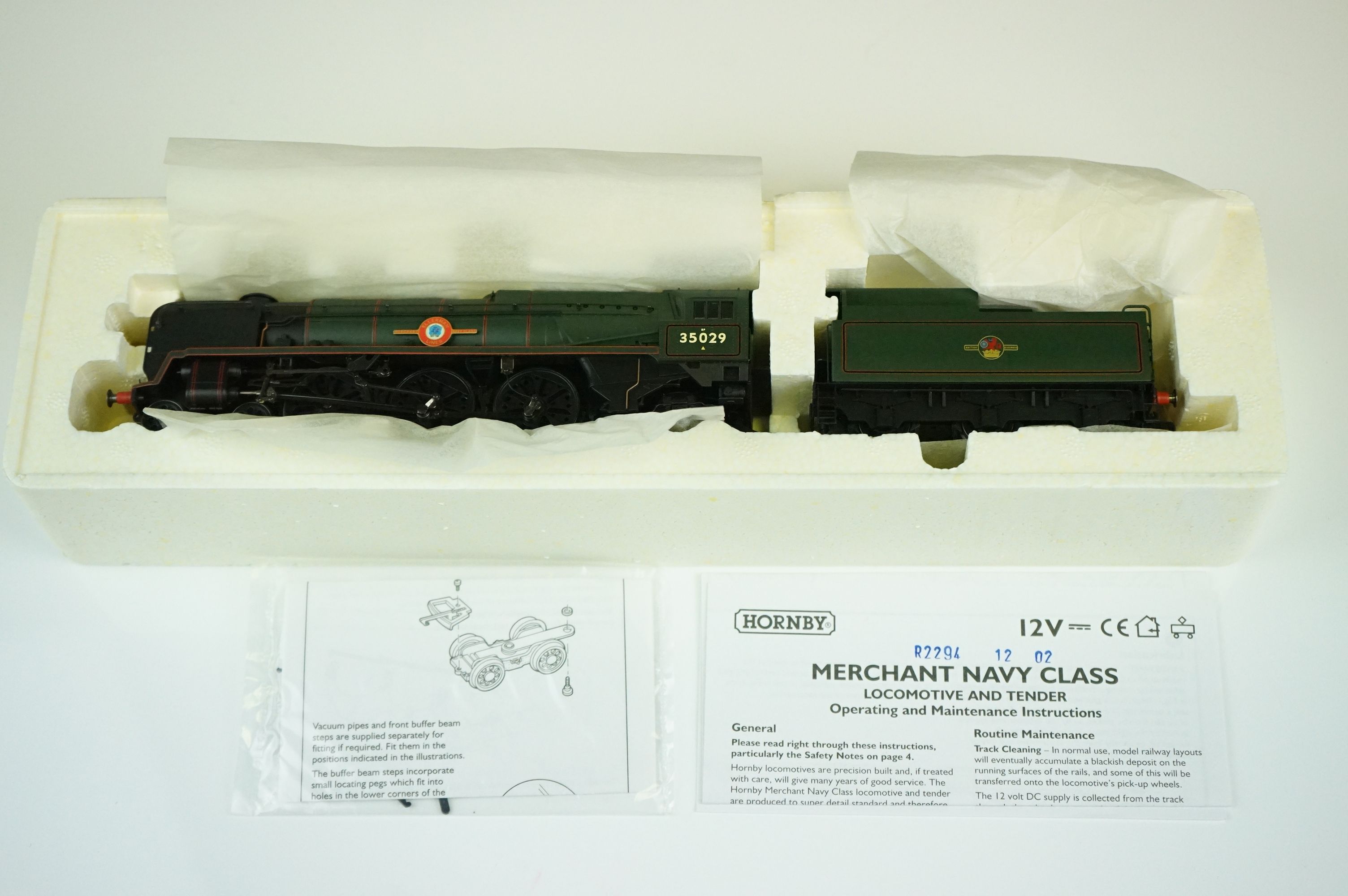 Boxed Hornby OO gauge NRM National Rail Museum Special Edition R2294 BR 4-6-2 Merchant Navy Class - Image 2 of 5