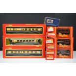 13 Boxed Triang & Hornby OO gauge items of rolling stock to include R228, R743, R744, 3 x R468,