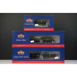 Three boxed Bachmann OO gauge locomotives to include 32508 Standard Class 5MT 73049 BR green late