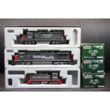 Three boxed Kato HO gauge Southern Pacific locomotives to include 37-11C #1906, 37-1205 #8100 (