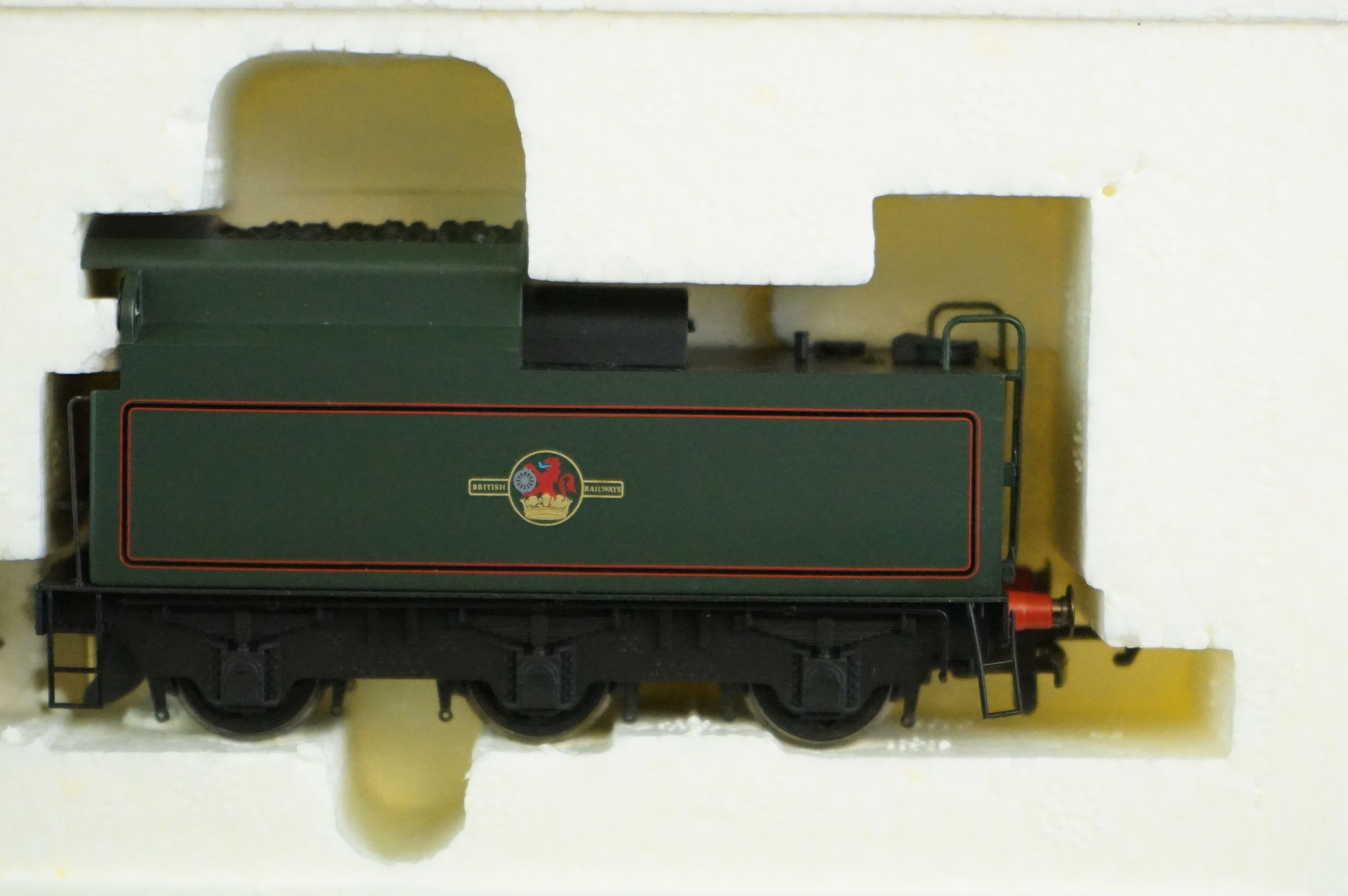 Boxed Hornby OO gauge R2169 BR 4-6-2 Clan Line Merchant Navy Class Super Detail locomotive - Image 3 of 6