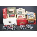 12 Diecast model motorbikes featuring Yamaha, Norton, Honda etc plus 9 x boxed diecast models