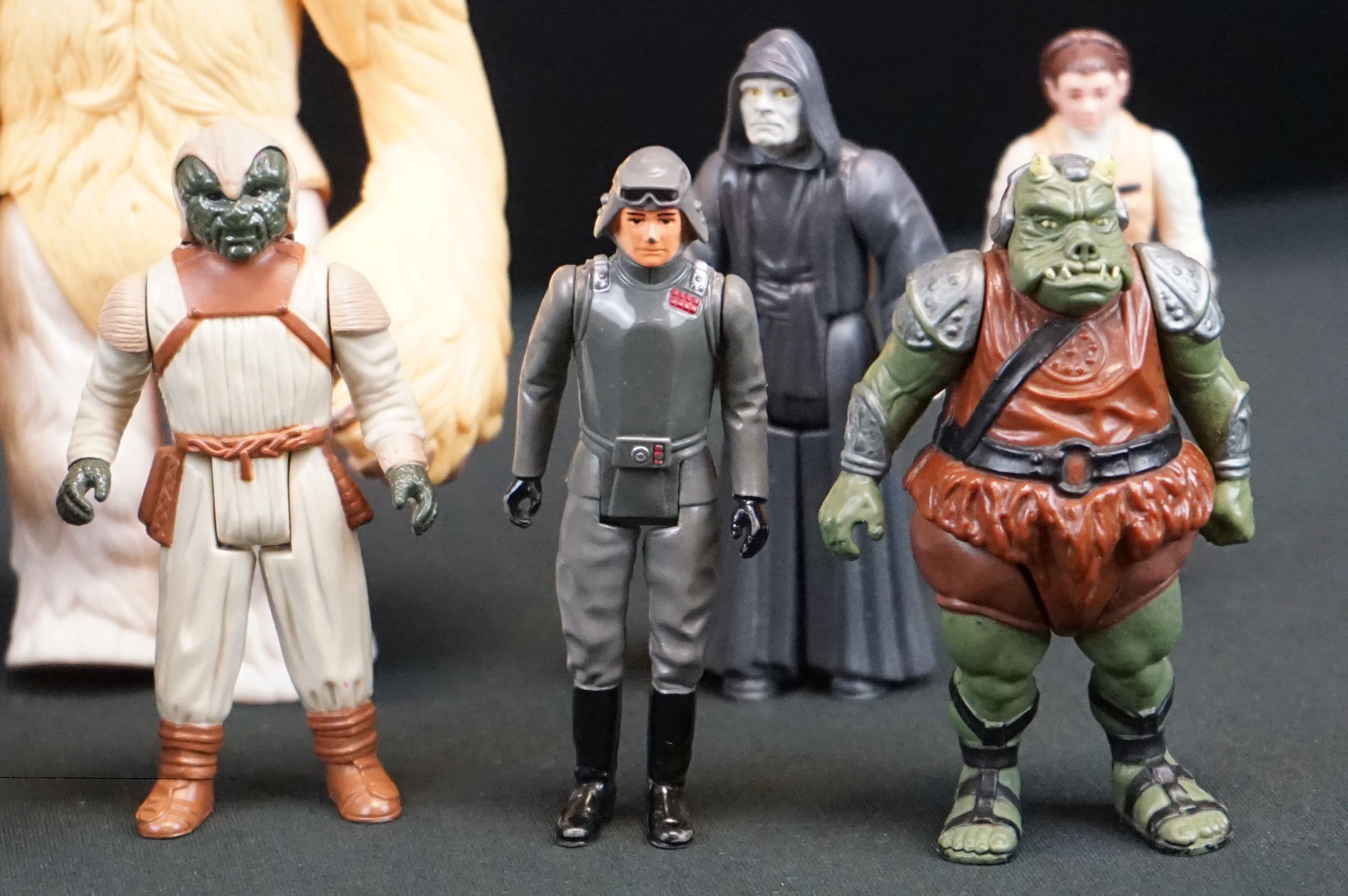 Star Wars - 26 Original Star Wars figures in play worn condition to include Ugnaught, 2 x Wicket, - Image 8 of 17