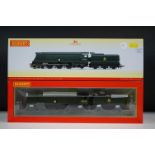 Boxed Hornby OO gauge R3436 BR (Early) Merchant Navy Class Original Clan Line No 35028 DCC Ready