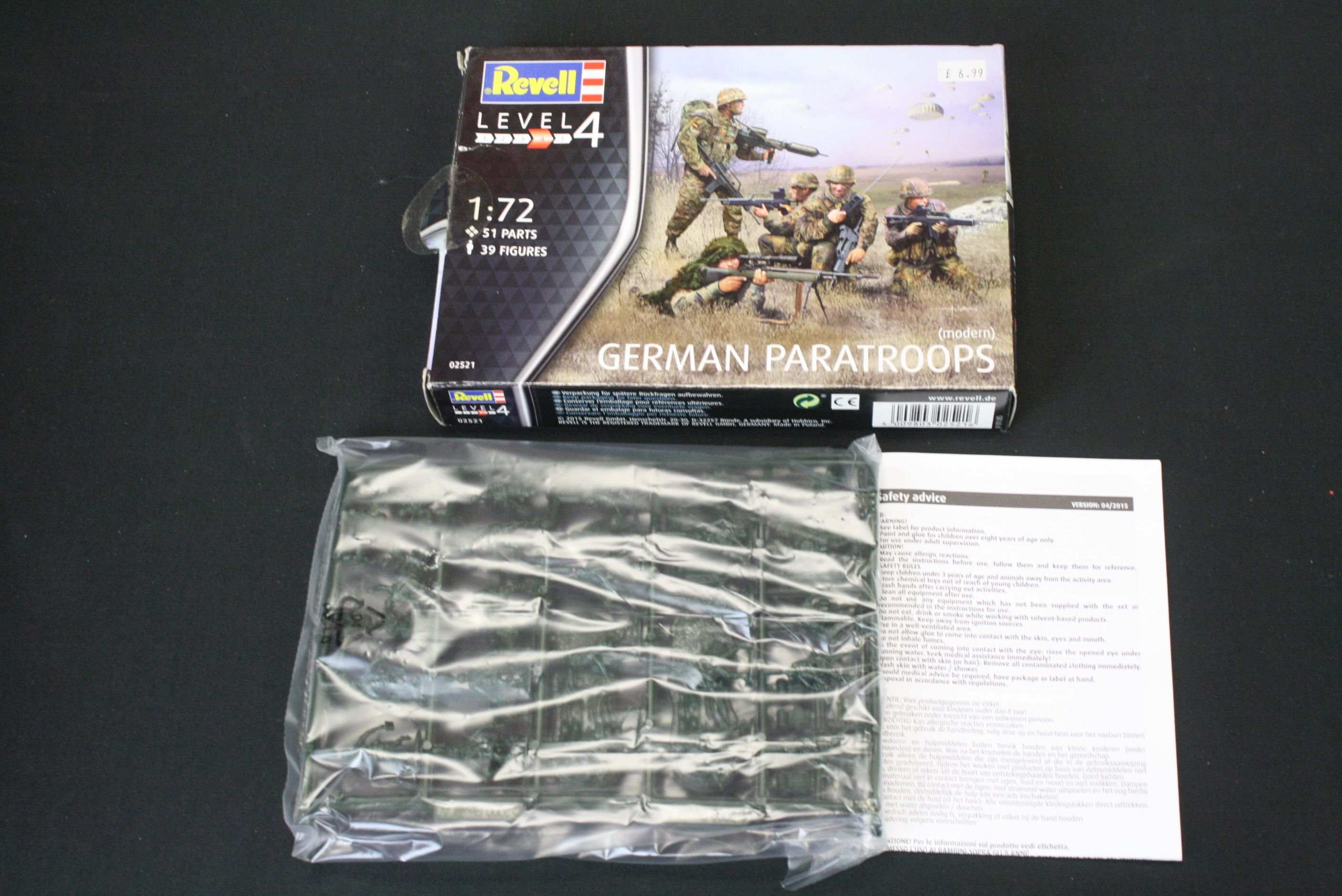 Eight boxed plastic model figure kits to include 5 x Revell 1/72 sets (02521 German Paratroopers, - Image 12 of 16