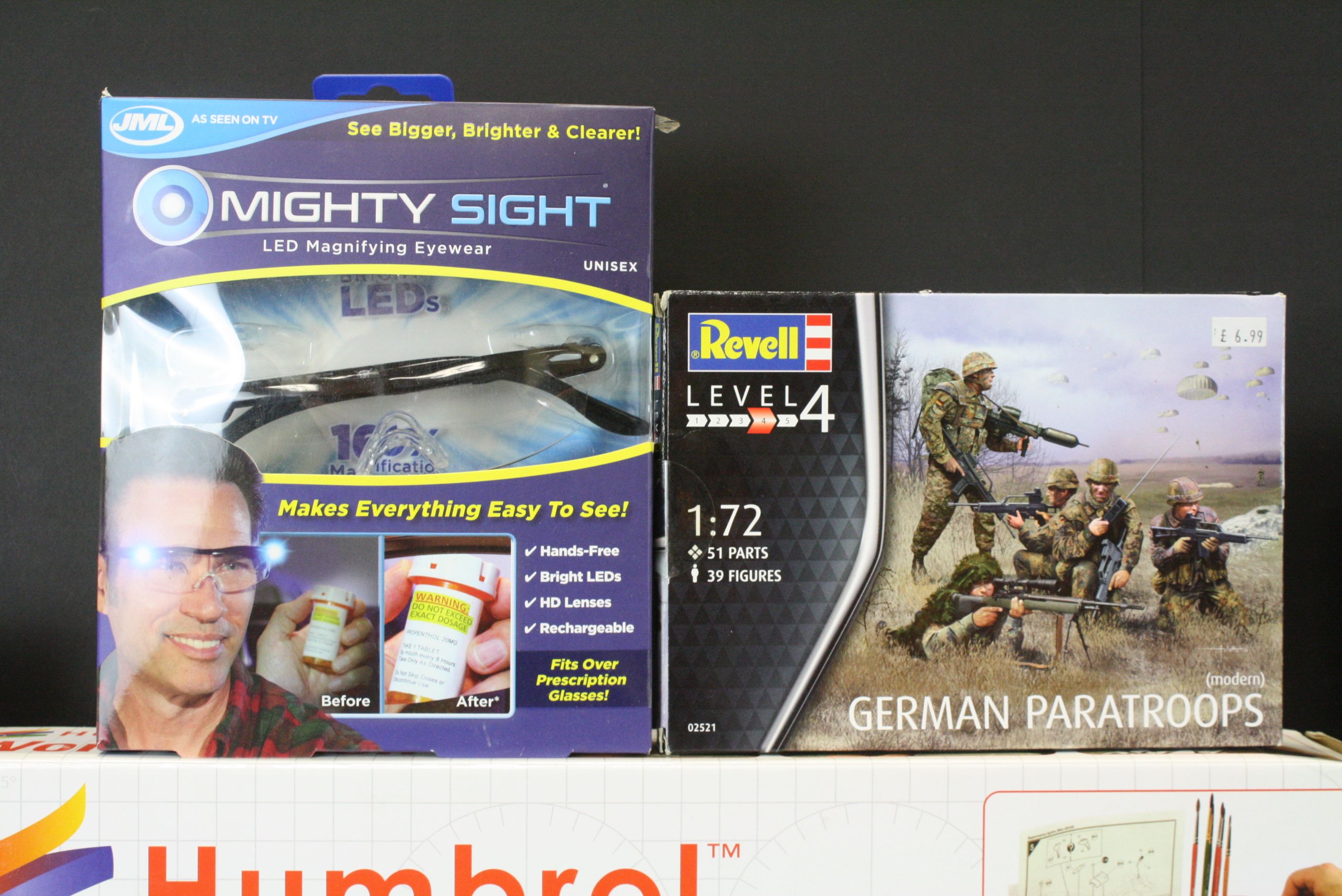 Eight boxed plastic model figure kits to include 5 x Revell 1/72 sets (02521 German Paratroopers, - Image 3 of 16