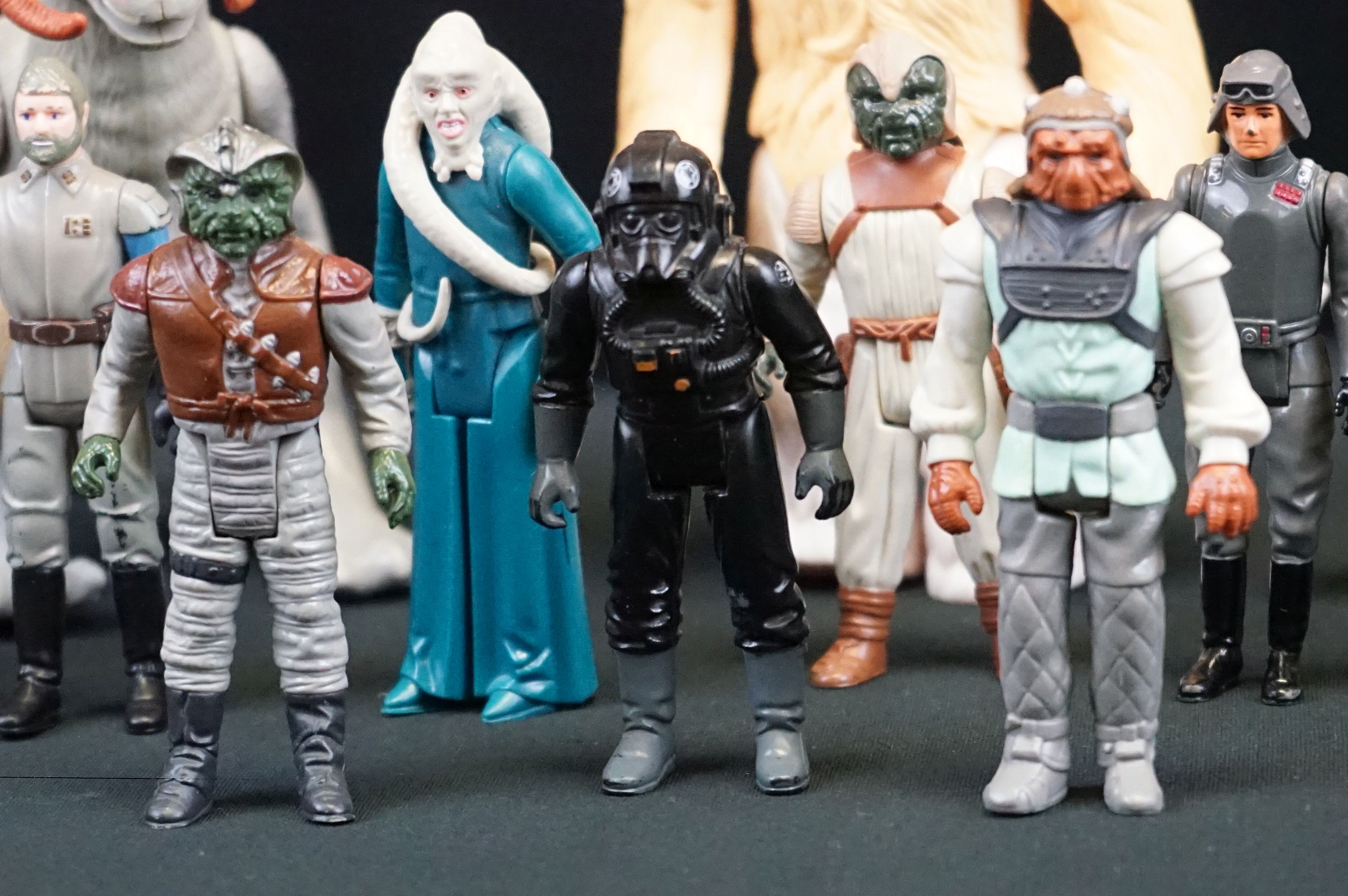 Star Wars - 26 Original Star Wars figures in play worn condition to include Ugnaught, 2 x Wicket, - Image 7 of 17