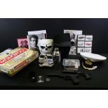 Film Memorabilia - Collection of James Bond related collectables, to include replica guns, hats &