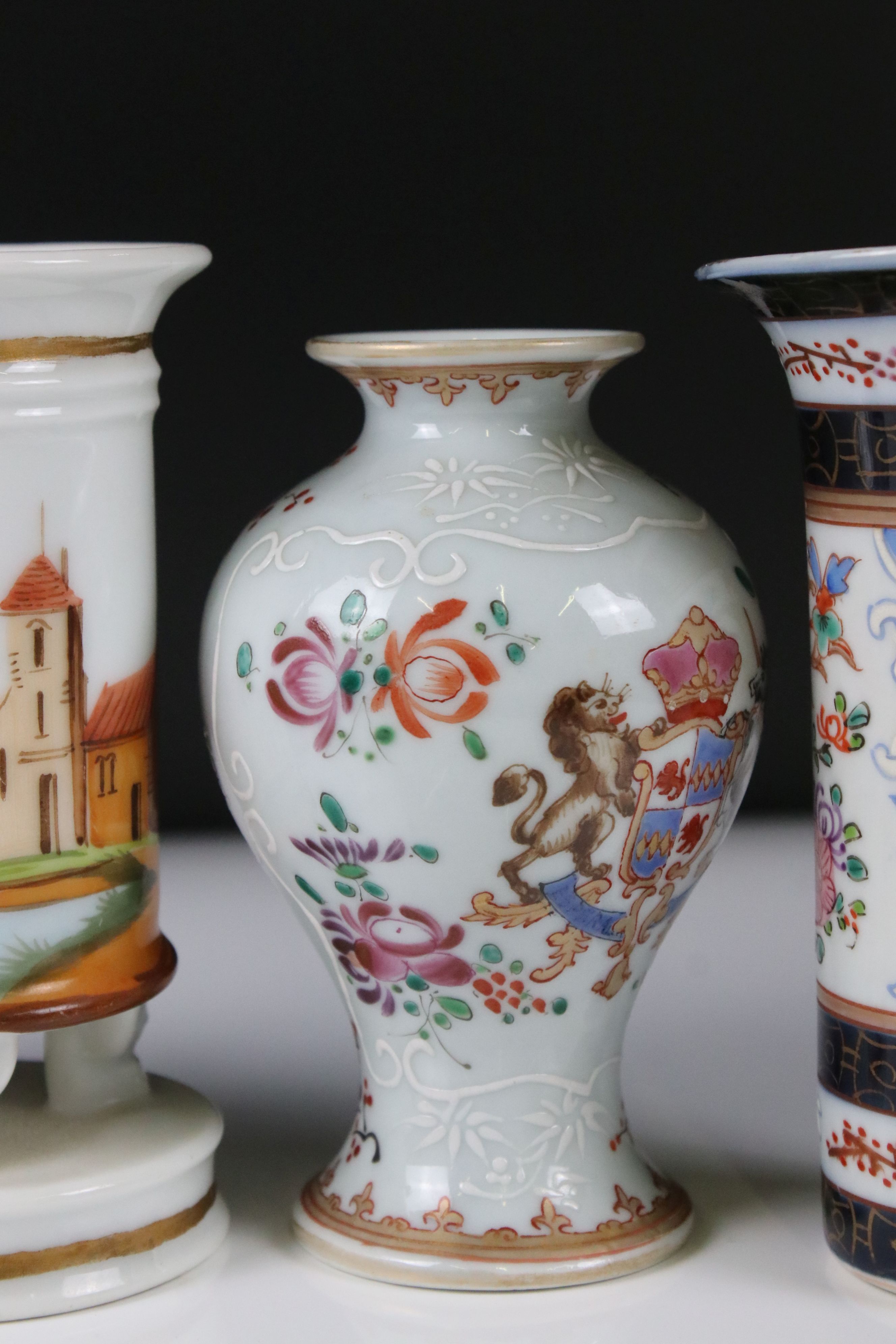 Pair of 19th century Samson type Porcelain Armorial Baluster Vases decorated in the Chinese manner - Image 7 of 12