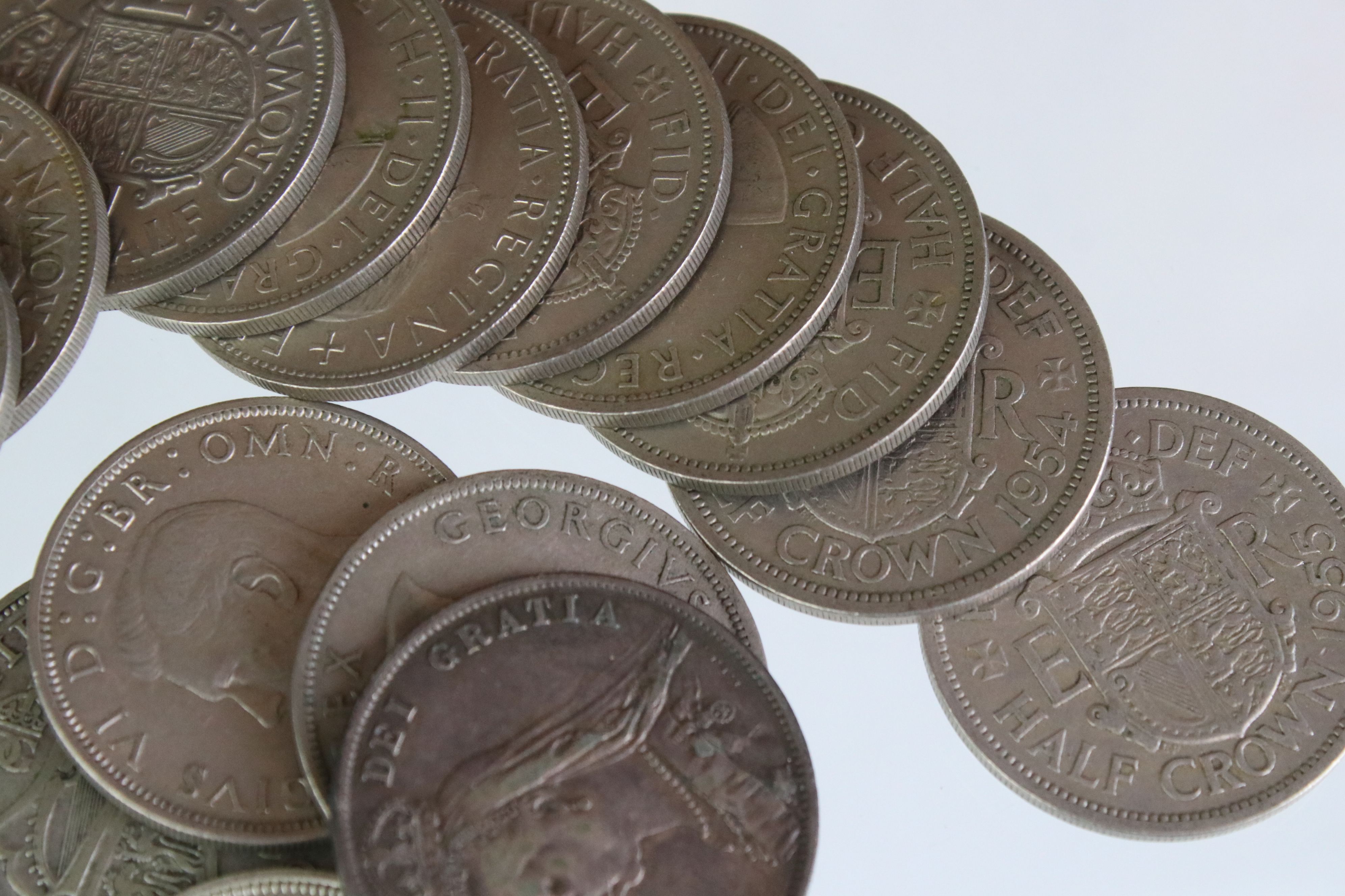 A collection of approx 40 British pre decimal half crown coin to include silver Queen Victoria and - Image 7 of 11