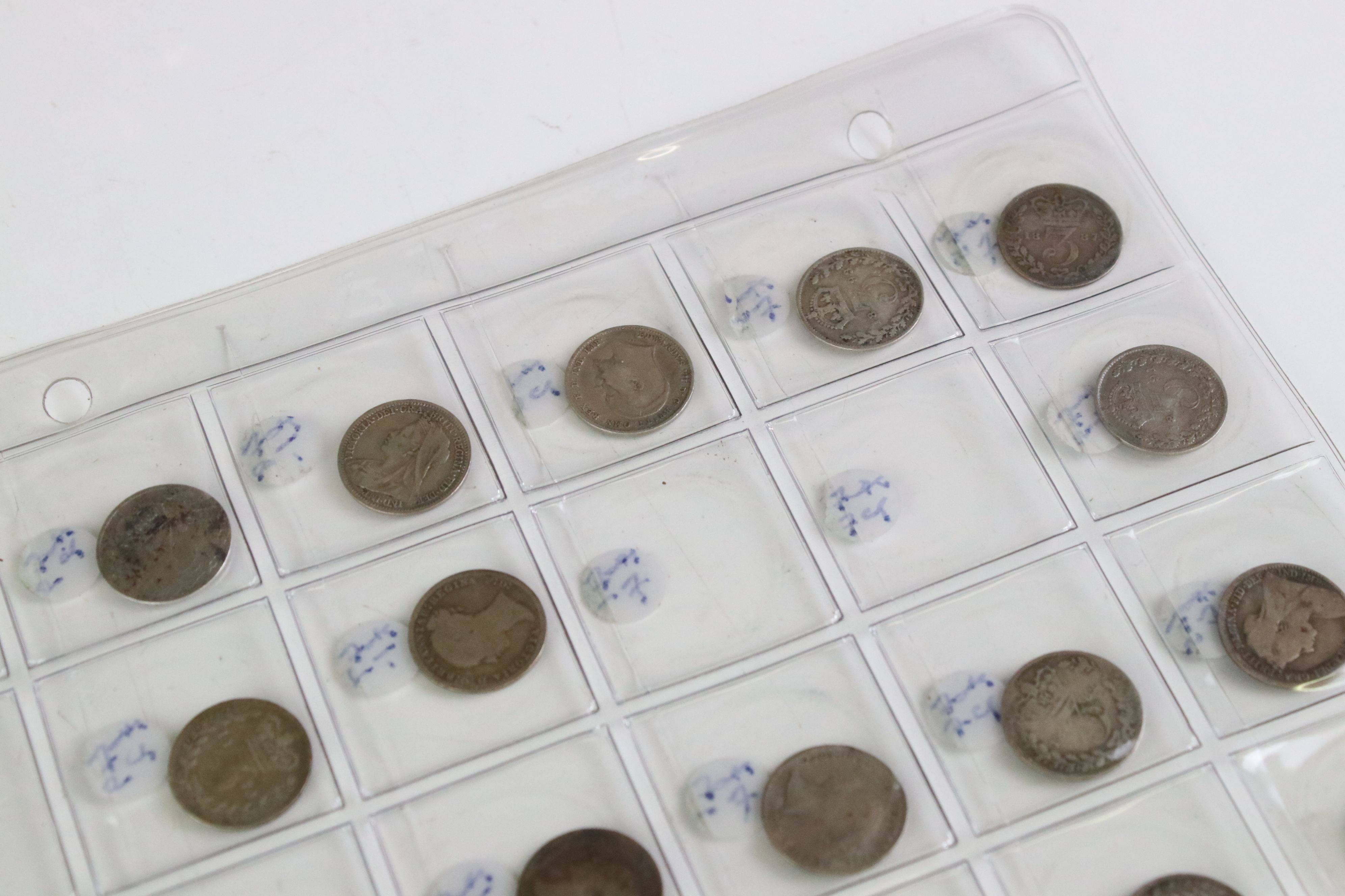 A collection of approx eighty British pre decimal threepence coins to include a good quantity of pre - Image 7 of 14