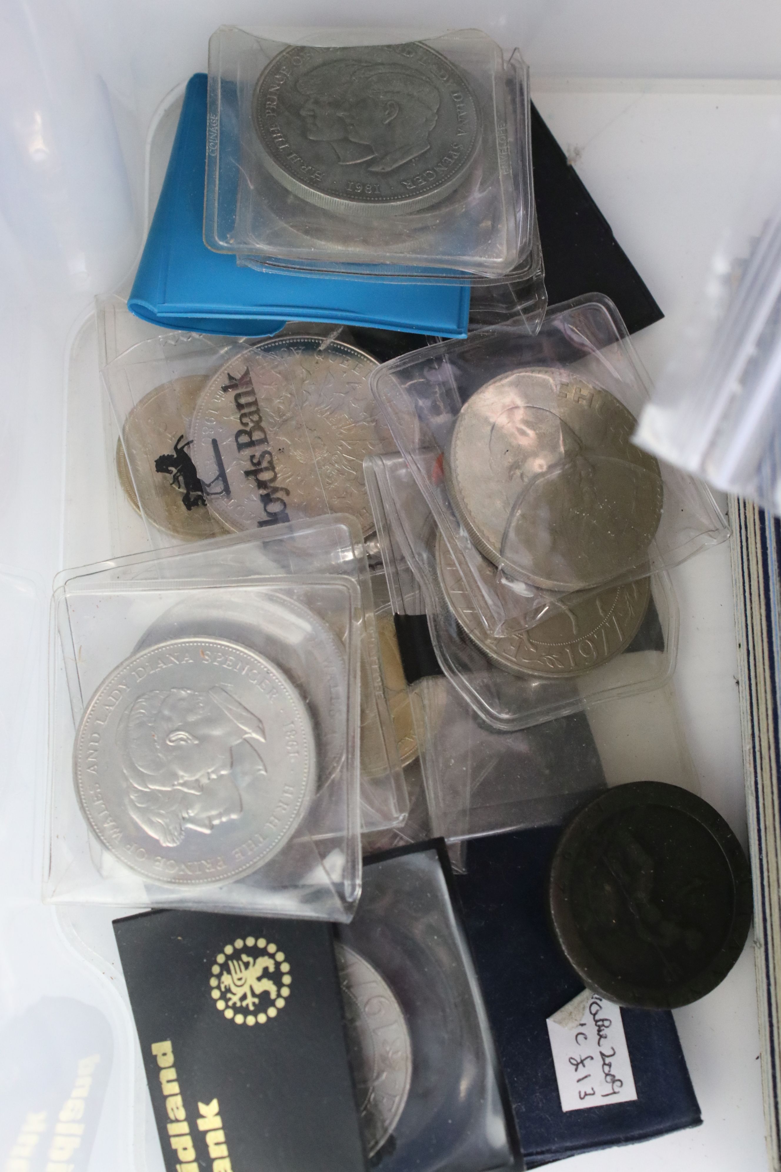 A large collection of British pre decimal coins contained within approx fourteen Whitworth folding - Image 6 of 6