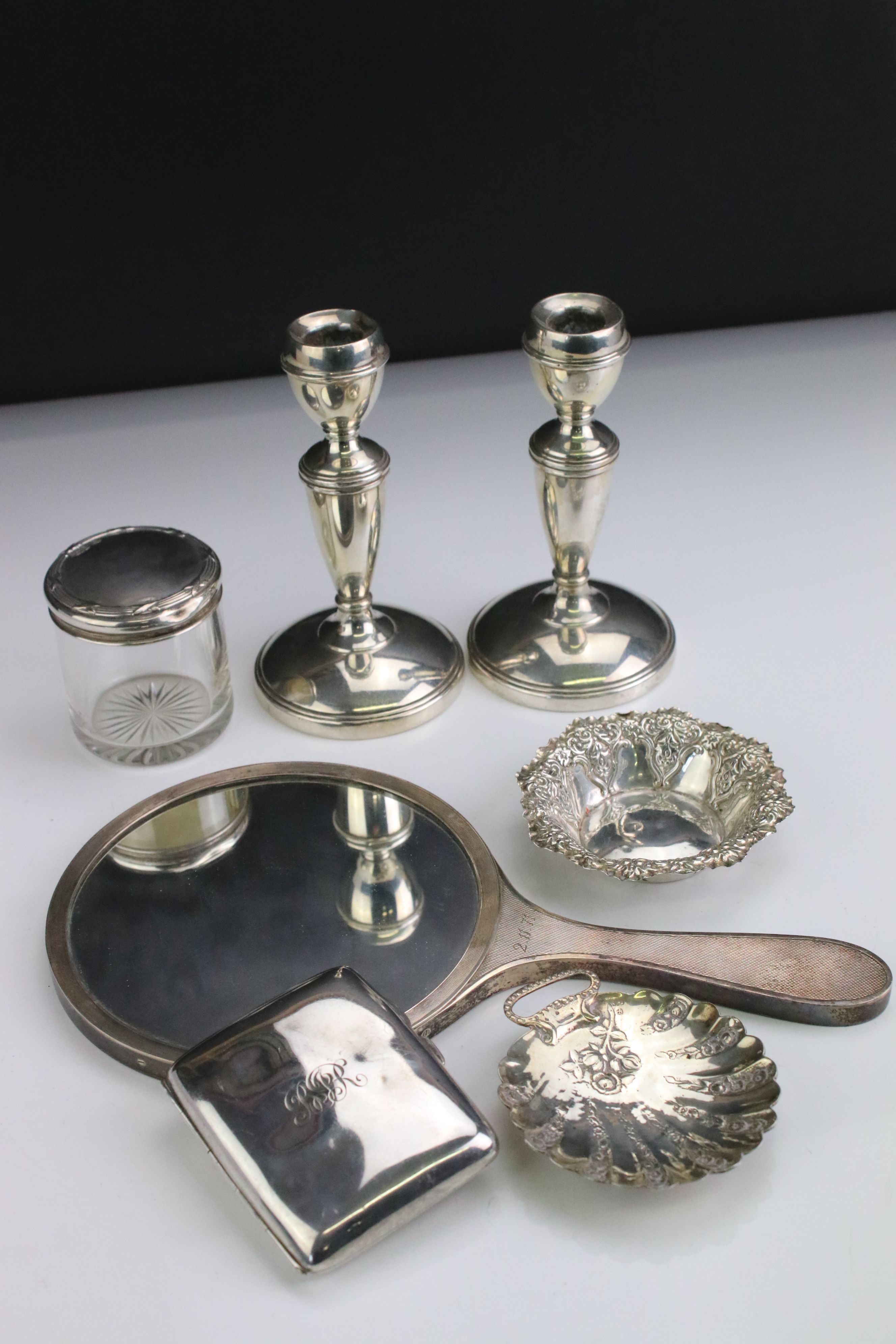 Group of silver items to include to include a George V cigarette case of rectangular plain