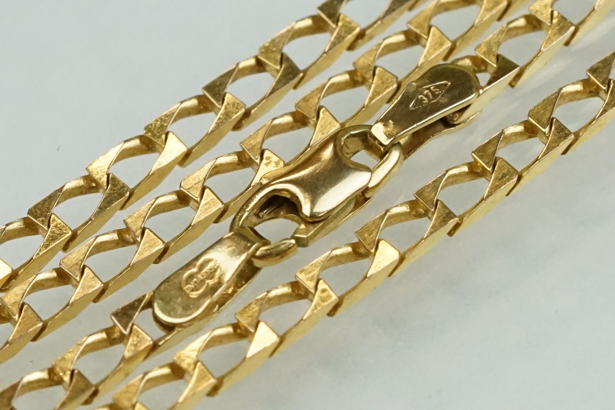 9ct yellow gold flat curb link necklace, lobster clasp, length approx 46cm - Image 3 of 6