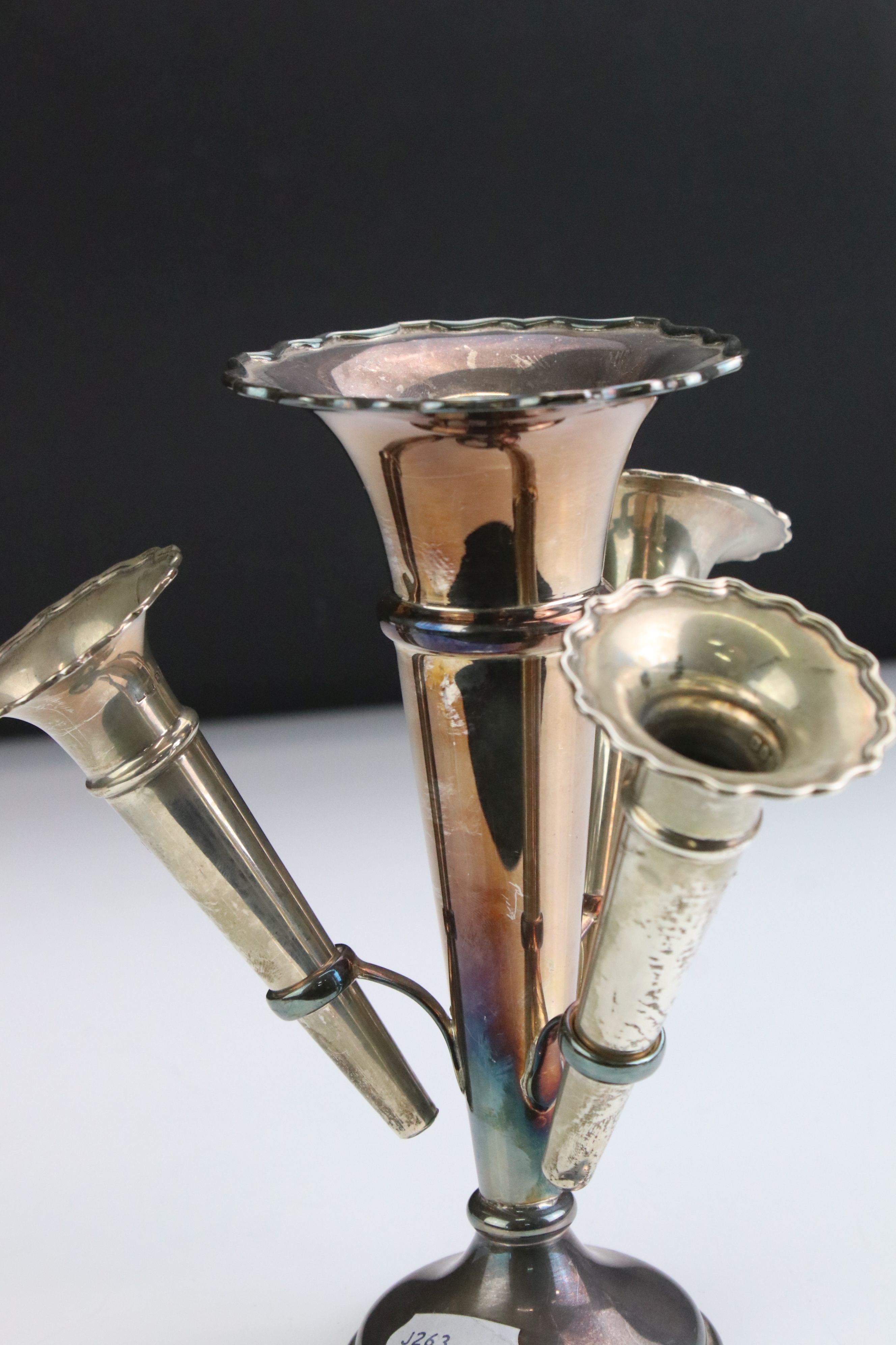 Mid 20th Century silver epergne of trumpet form, with a shaped circular border, on a stepped - Image 4 of 7