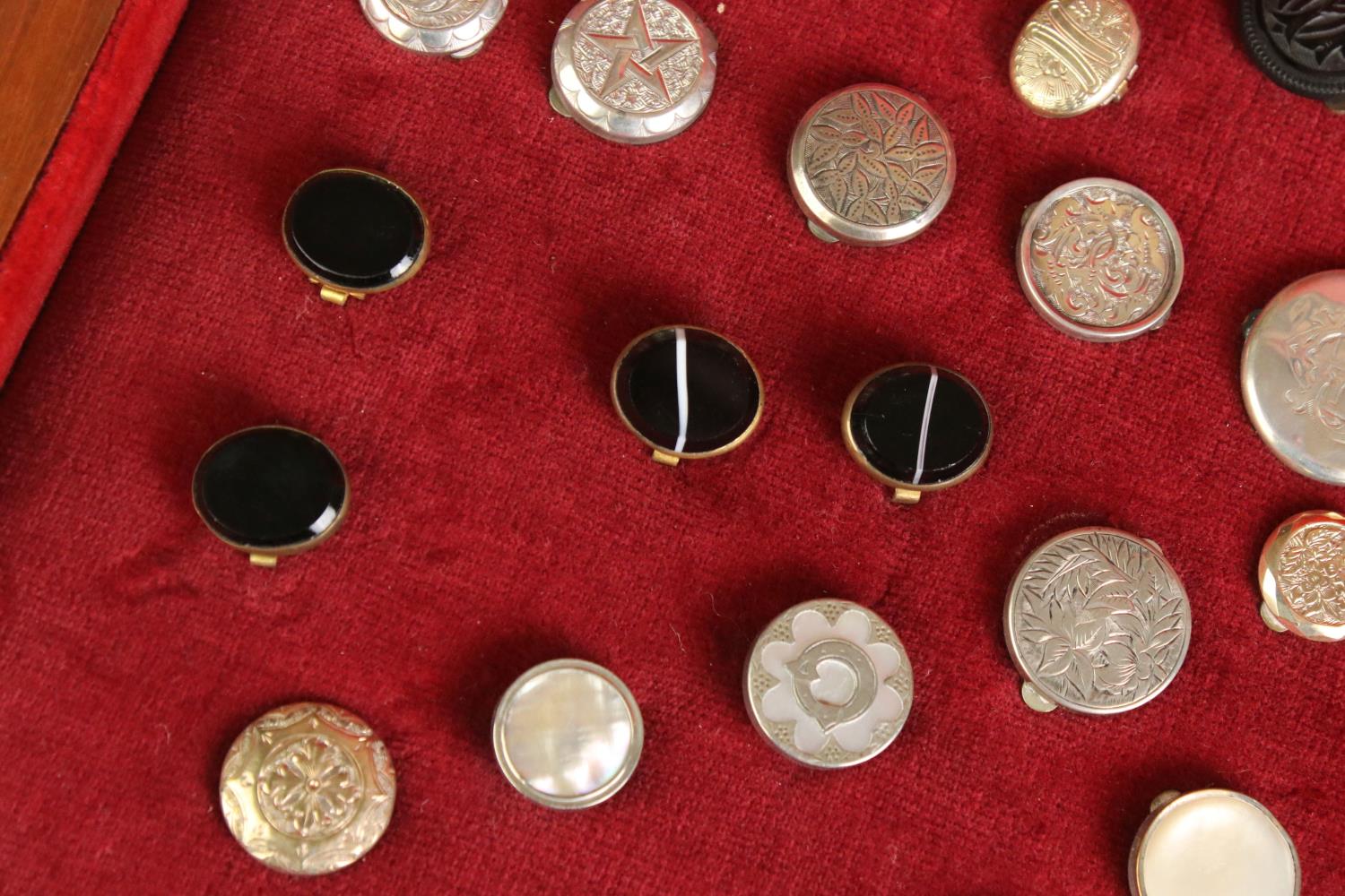 Cased collection of dress studs, to include bulls eye agate, banded agate, mother-of-pearl, pietra - Image 3 of 14