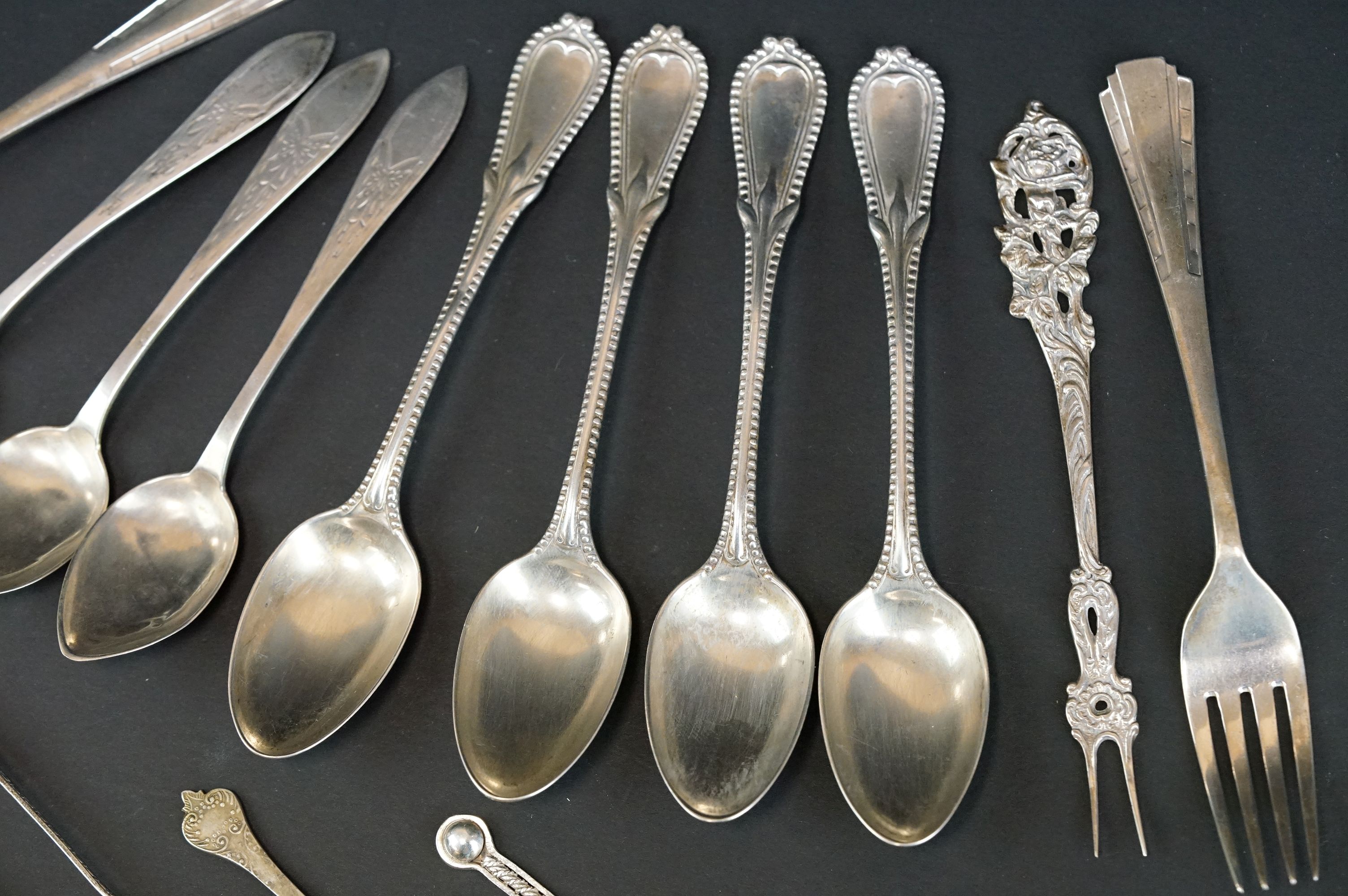 Collection of silver and white metal flatware to include a set of five white metal teaspoons with - Image 4 of 5