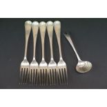 Set of Five Edwardian Old English pattern silver dinner forks, initialled terminals, Sheffield 1902,