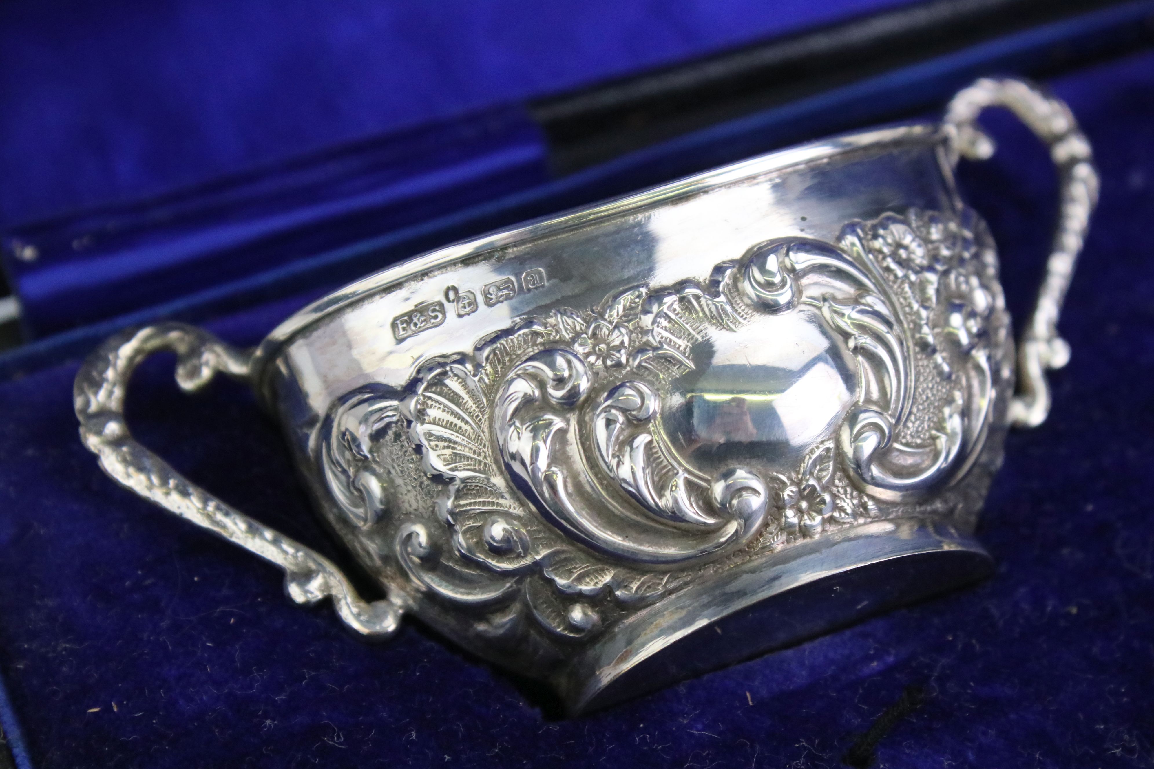 Set of silver fruit knives and forks, cast rose bud decoration to the handles, makers CW - Image 2 of 7